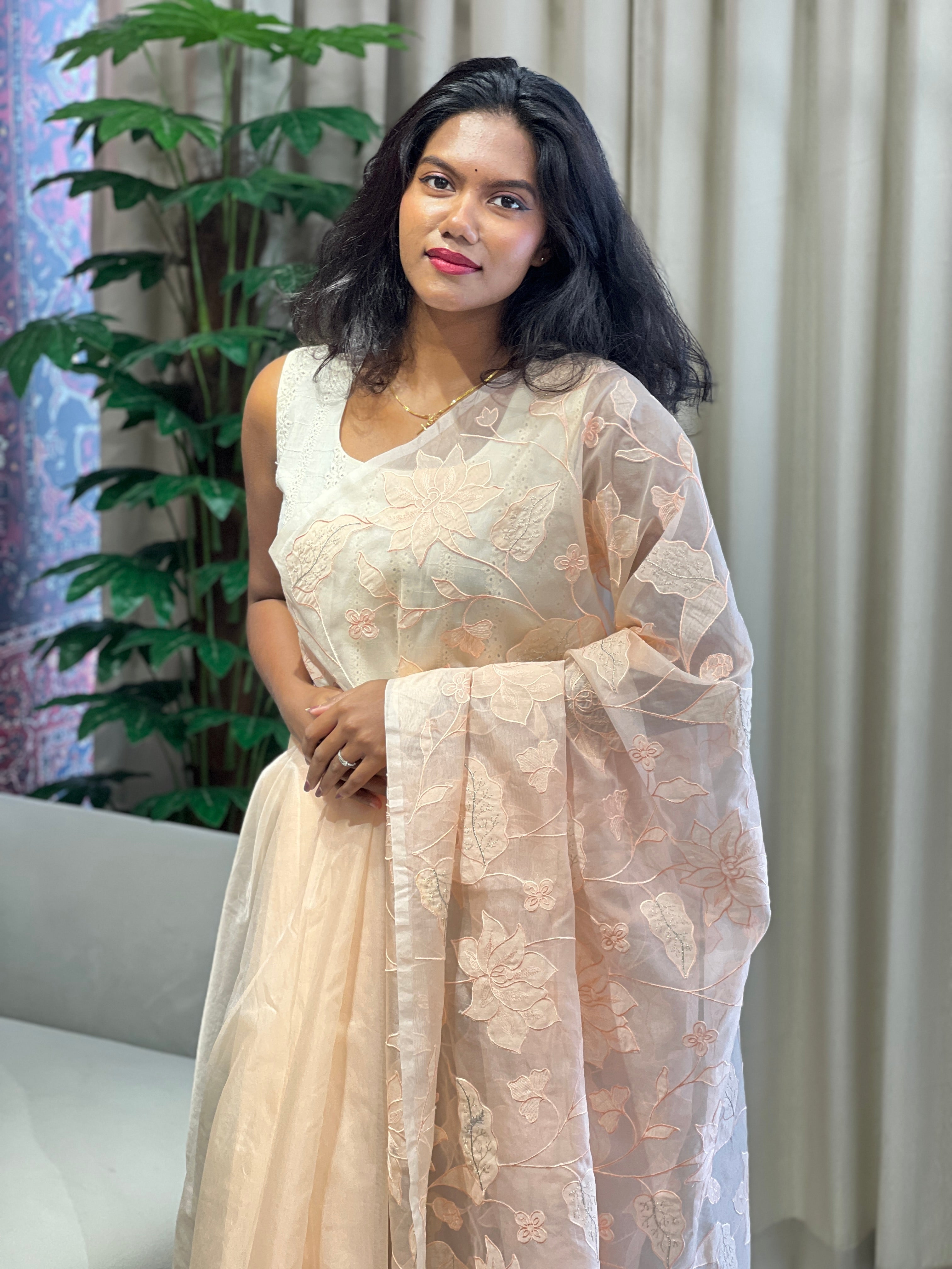 Floral Applique Detailed Organza Saree | MM263