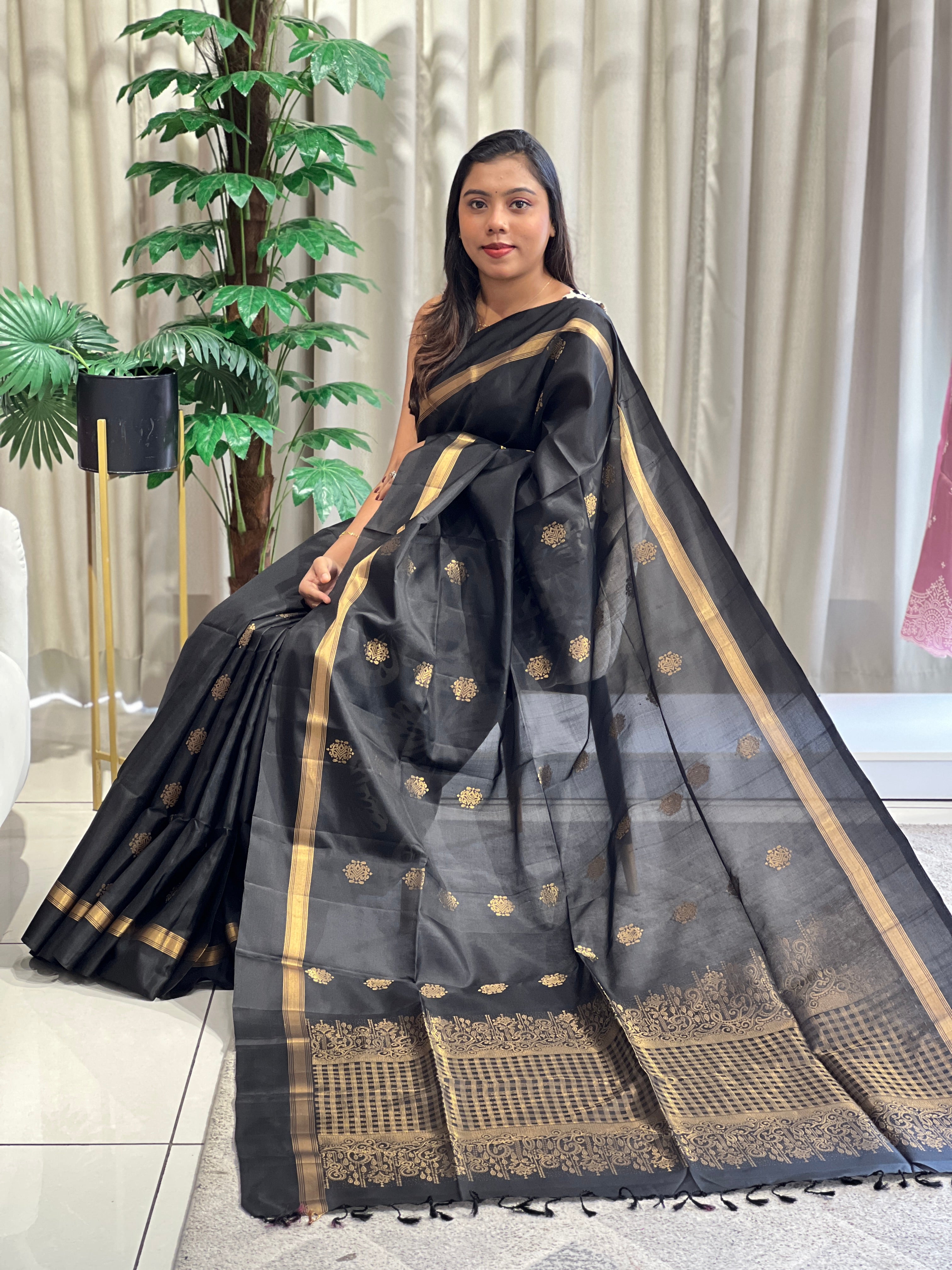 Kolam Design Pattern Soft Silk Saree | TT302