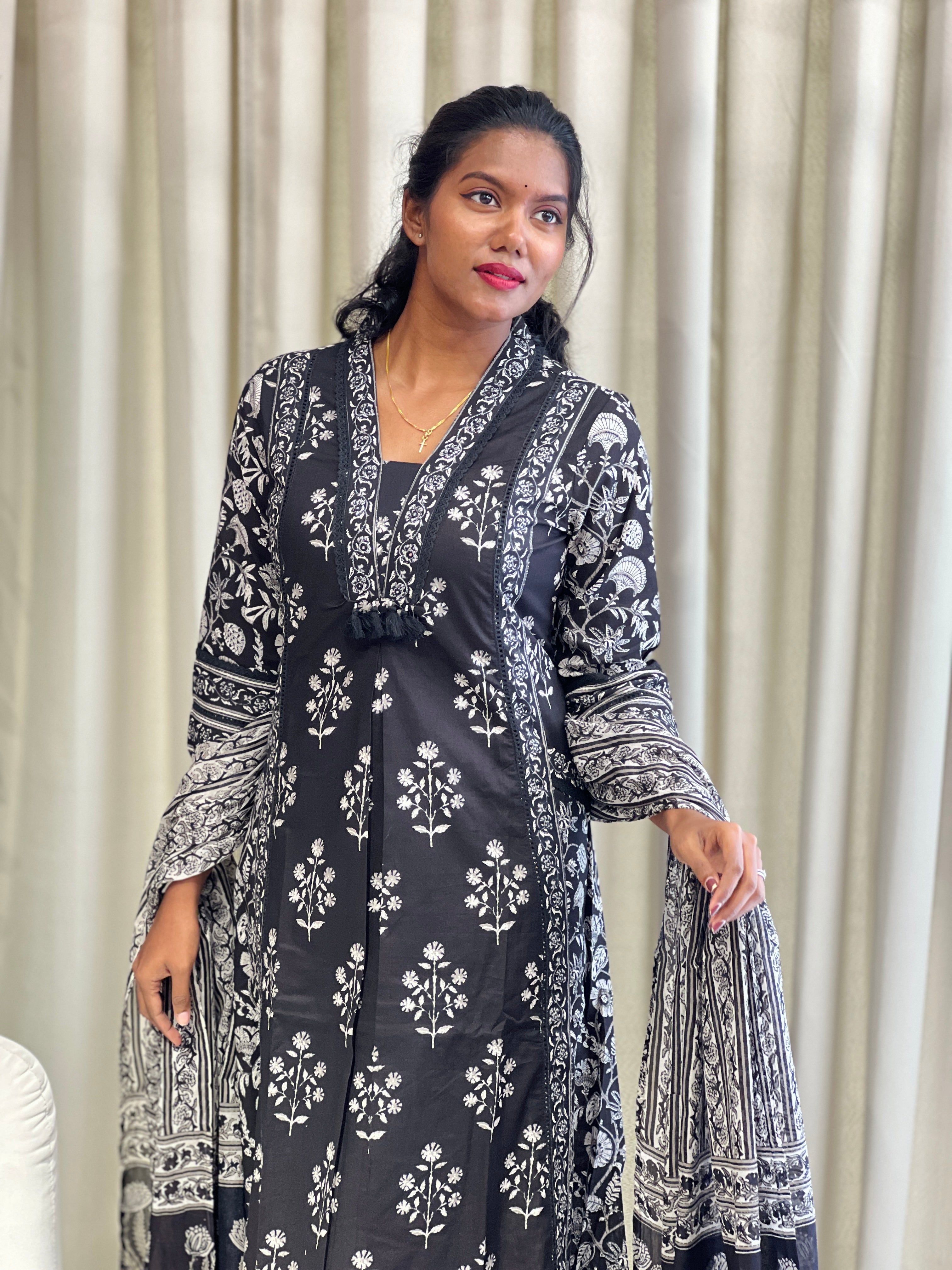 Floral Printed Cotton Kurta Set | PGI293