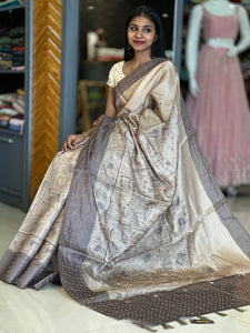 Floral Printed Pattern Semi Silk Saree | DVS131