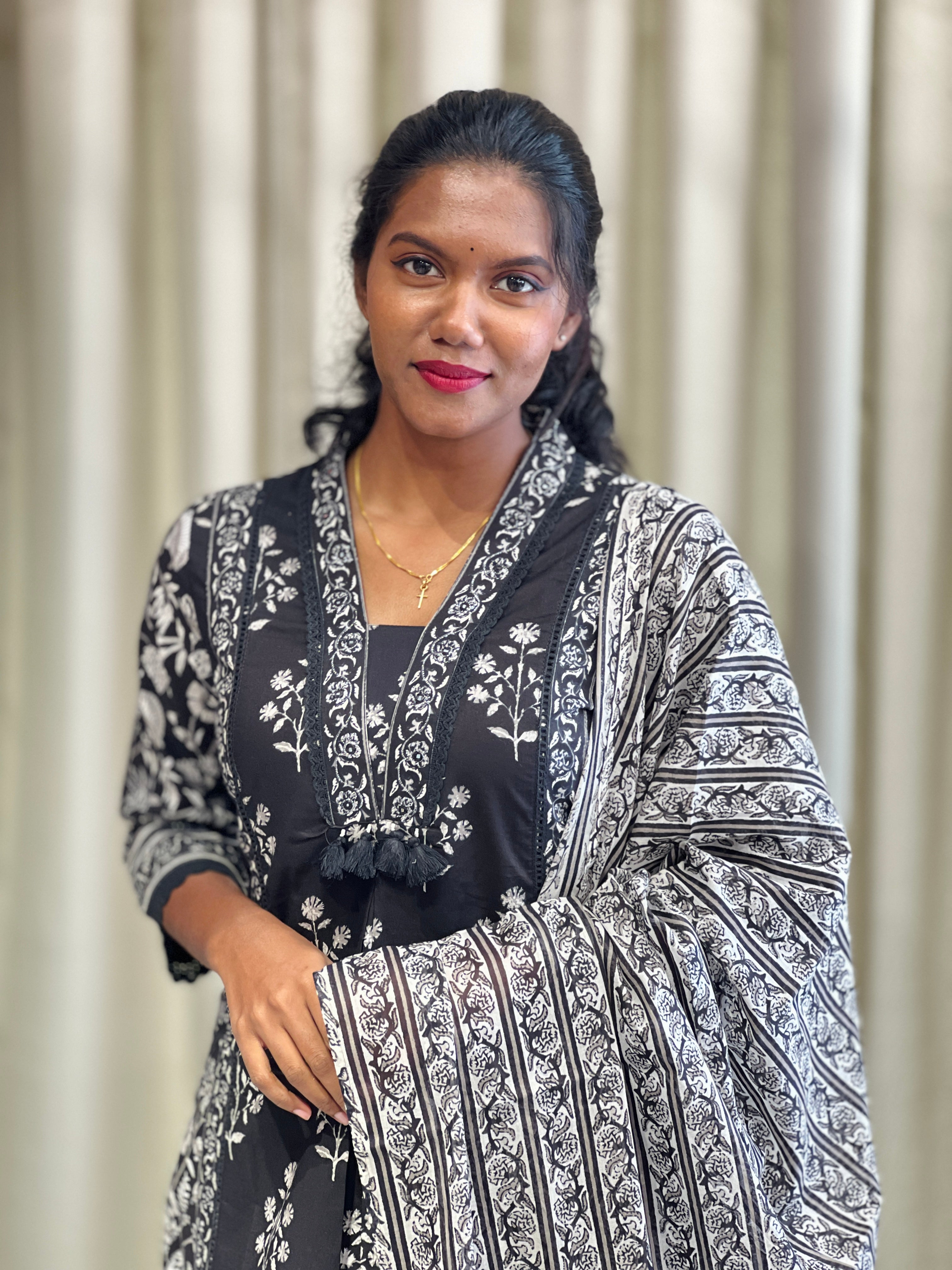 Floral Printed Cotton Kurta Set | PGI293