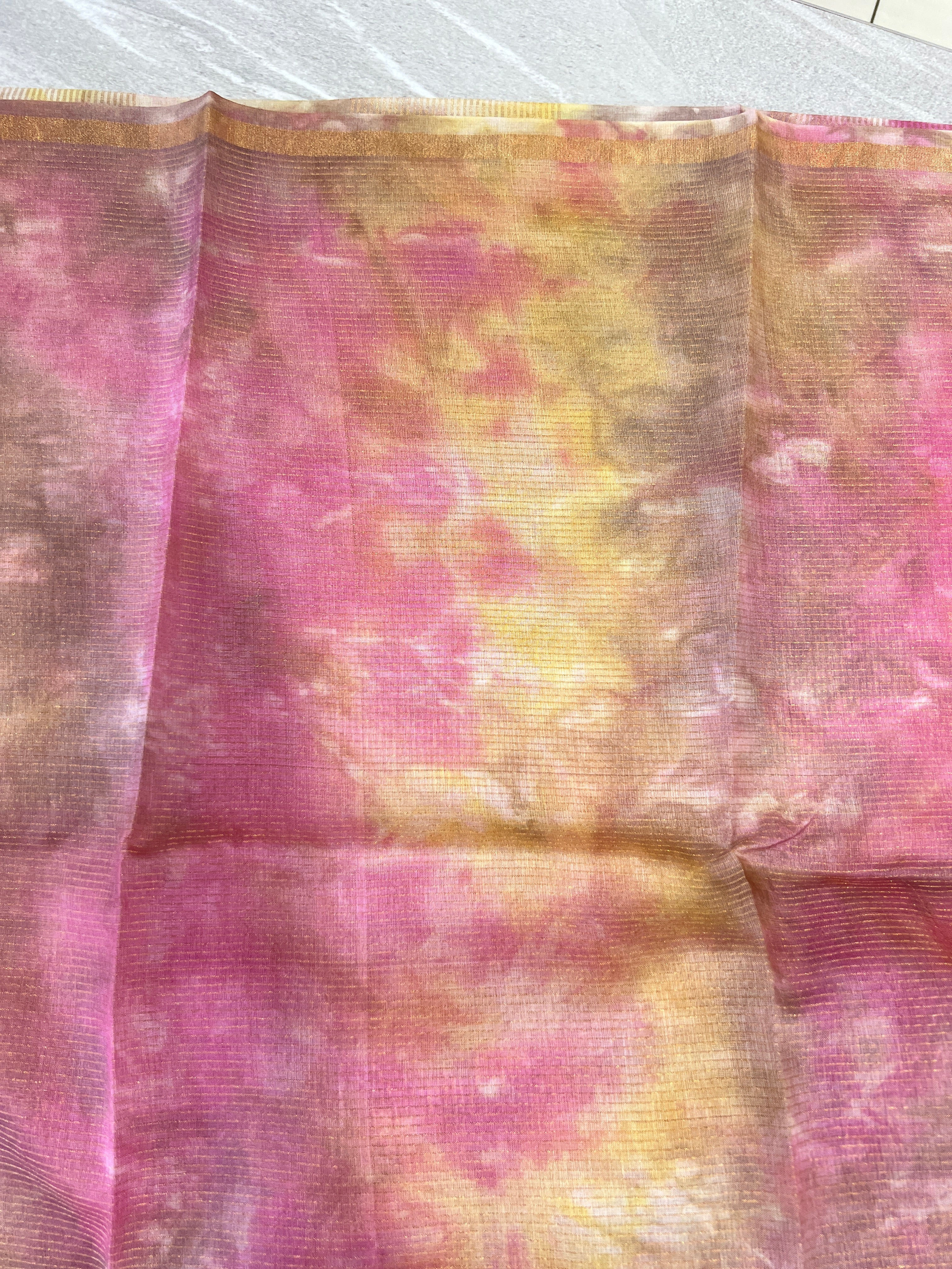 Zari Check Pattern With Tie & Dye Detailed Tussar Saree | HS1271