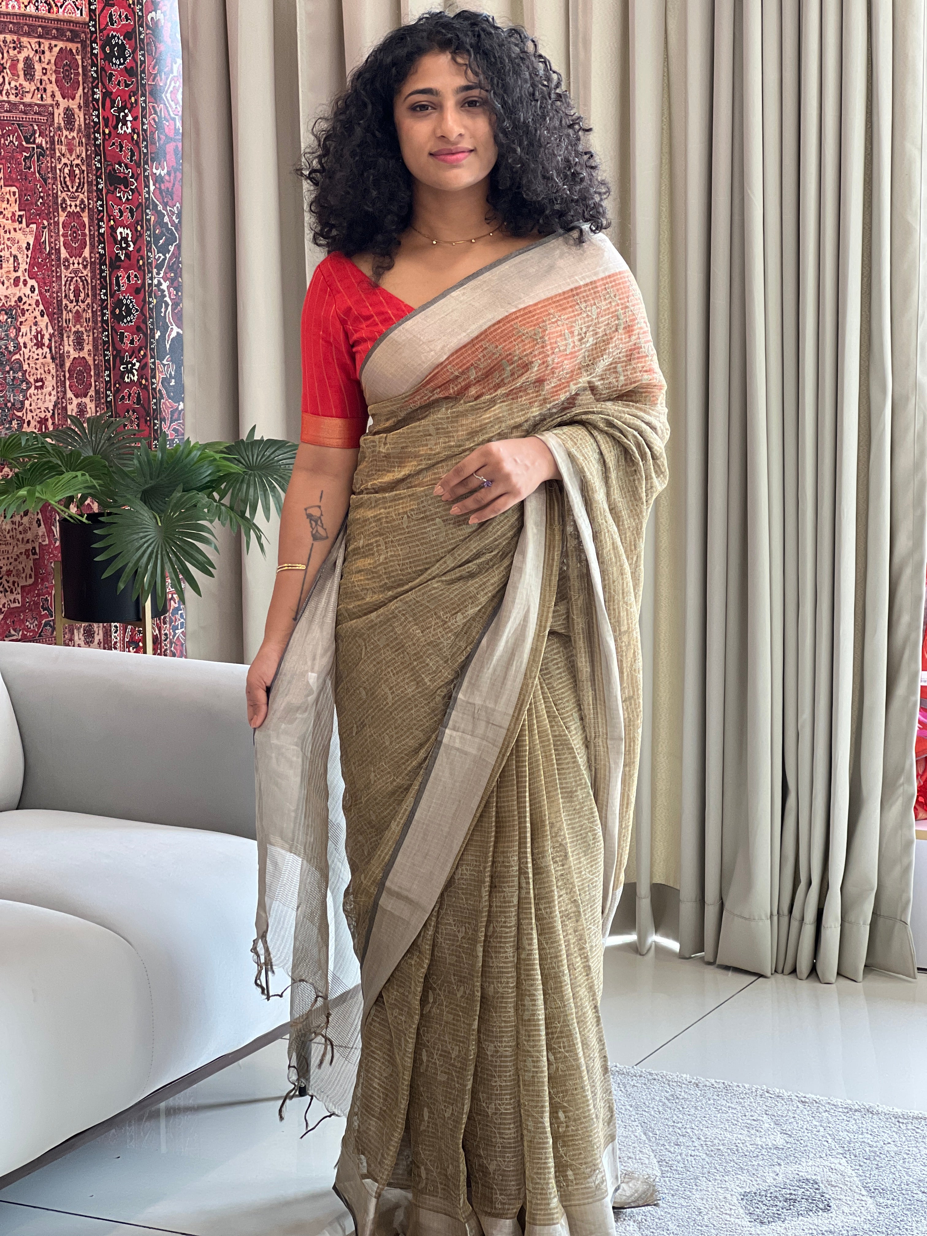 Silver Zari And Golden Zari Weaving Tussar Tissue Saree | ACT988