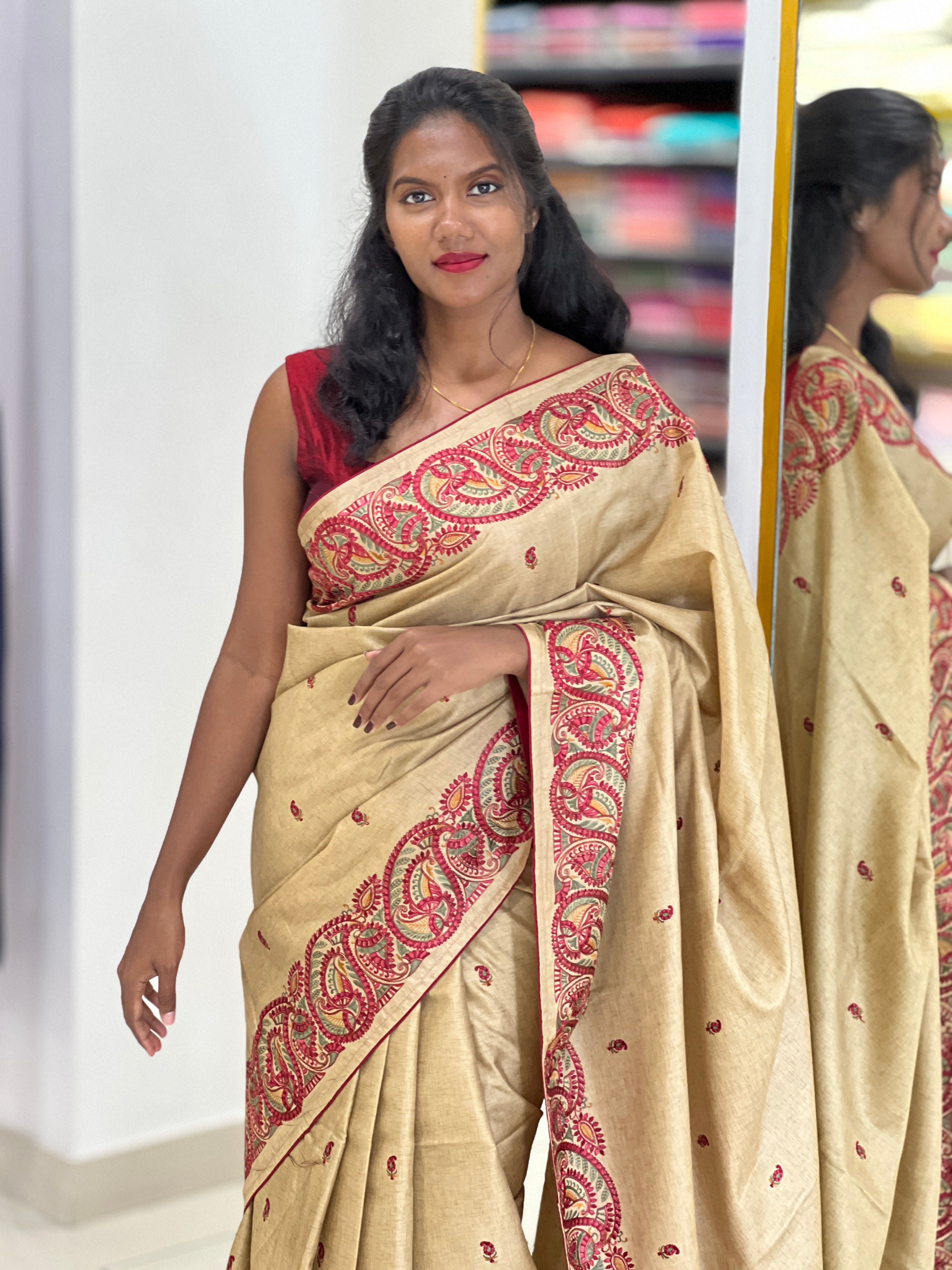 Paisley Embroidery Detailed Tussar Finish Saree | SUN478