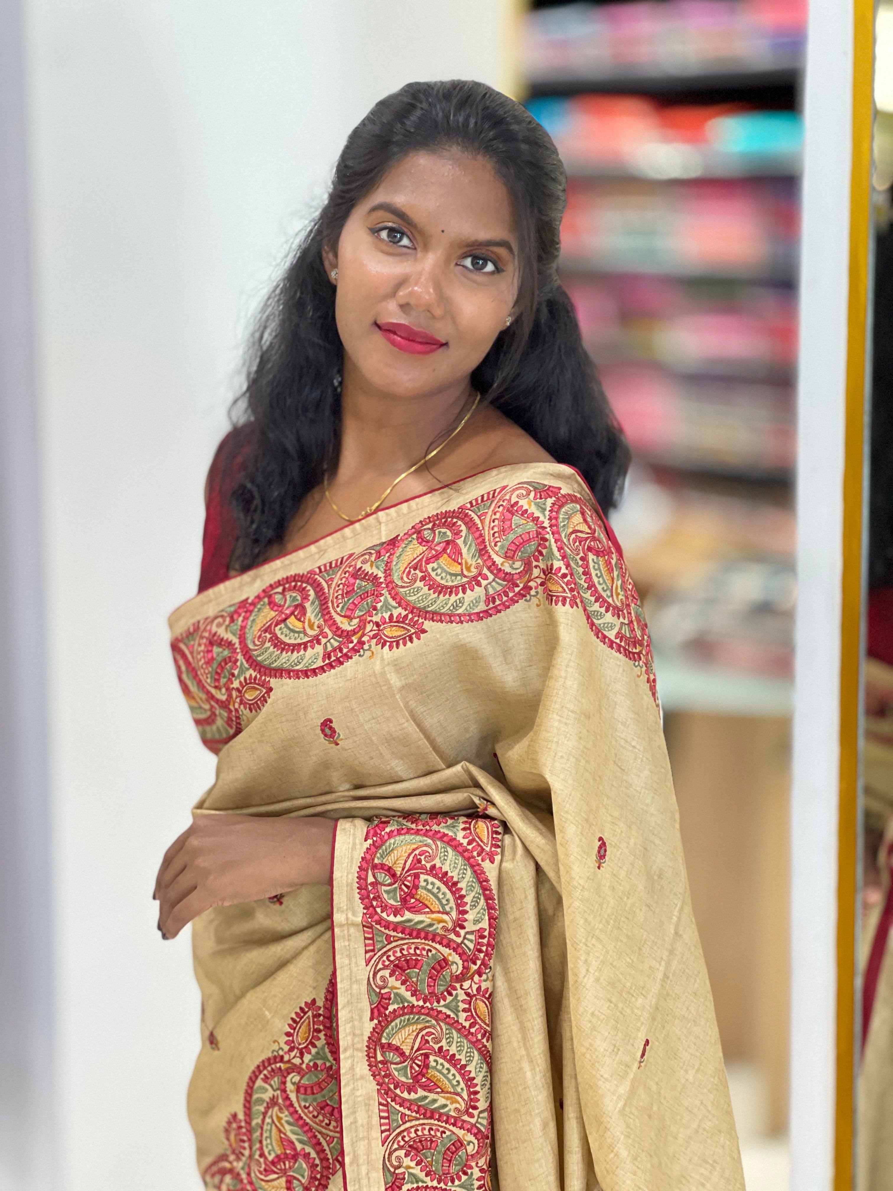 Paisley Embroidery Detailed Tussar Finish Saree | SUN478