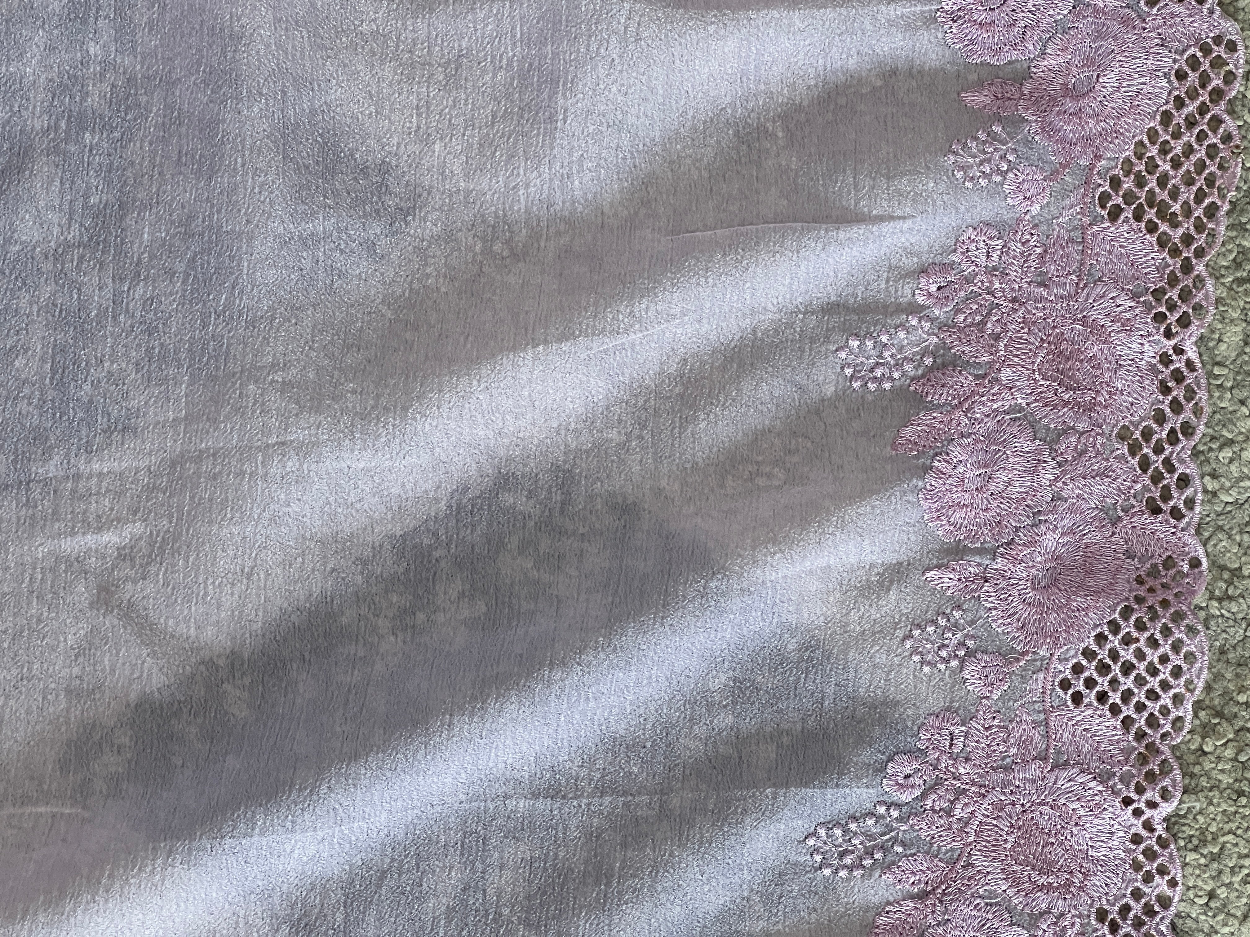 Floral Embroidery Crushed Organza Saree | SBP718