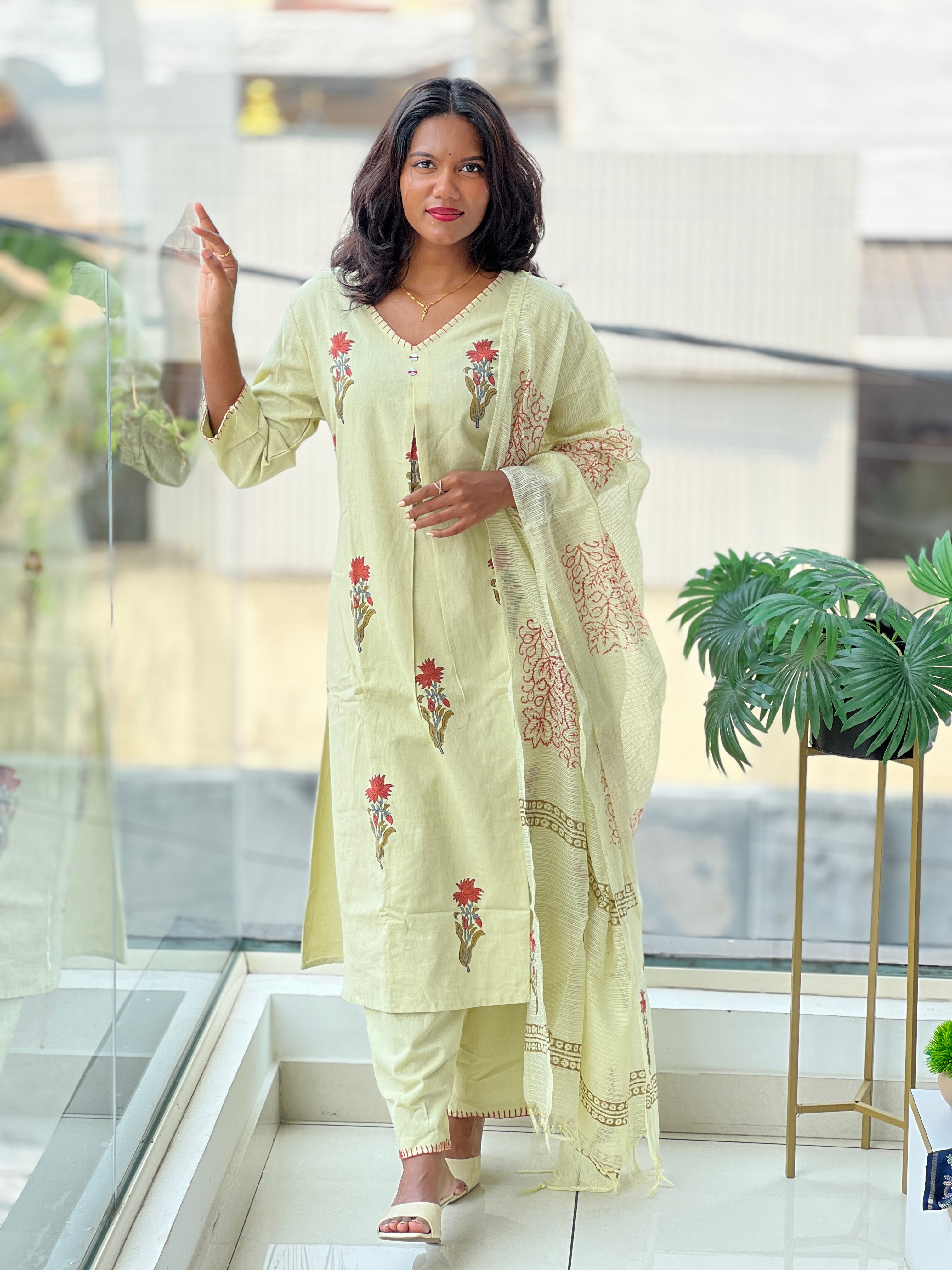 Block Printed Linen Cotton Kurta Set | OMF130