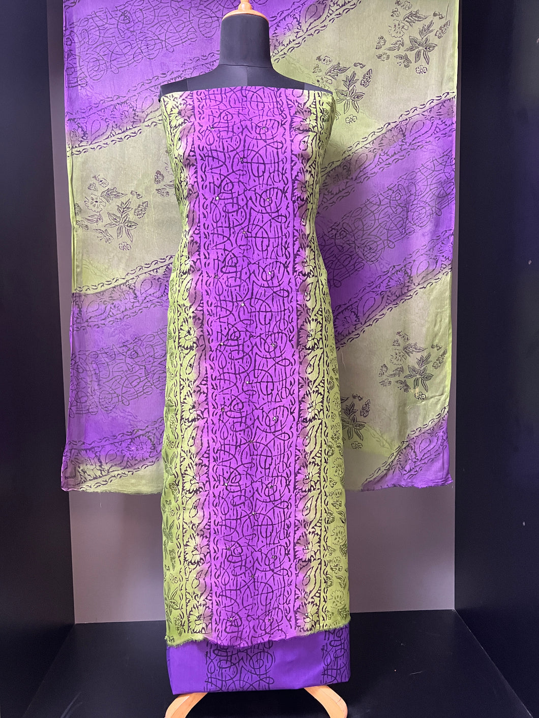 Block Print With Mirror Detailed Georgette Salwar Set | SF1128