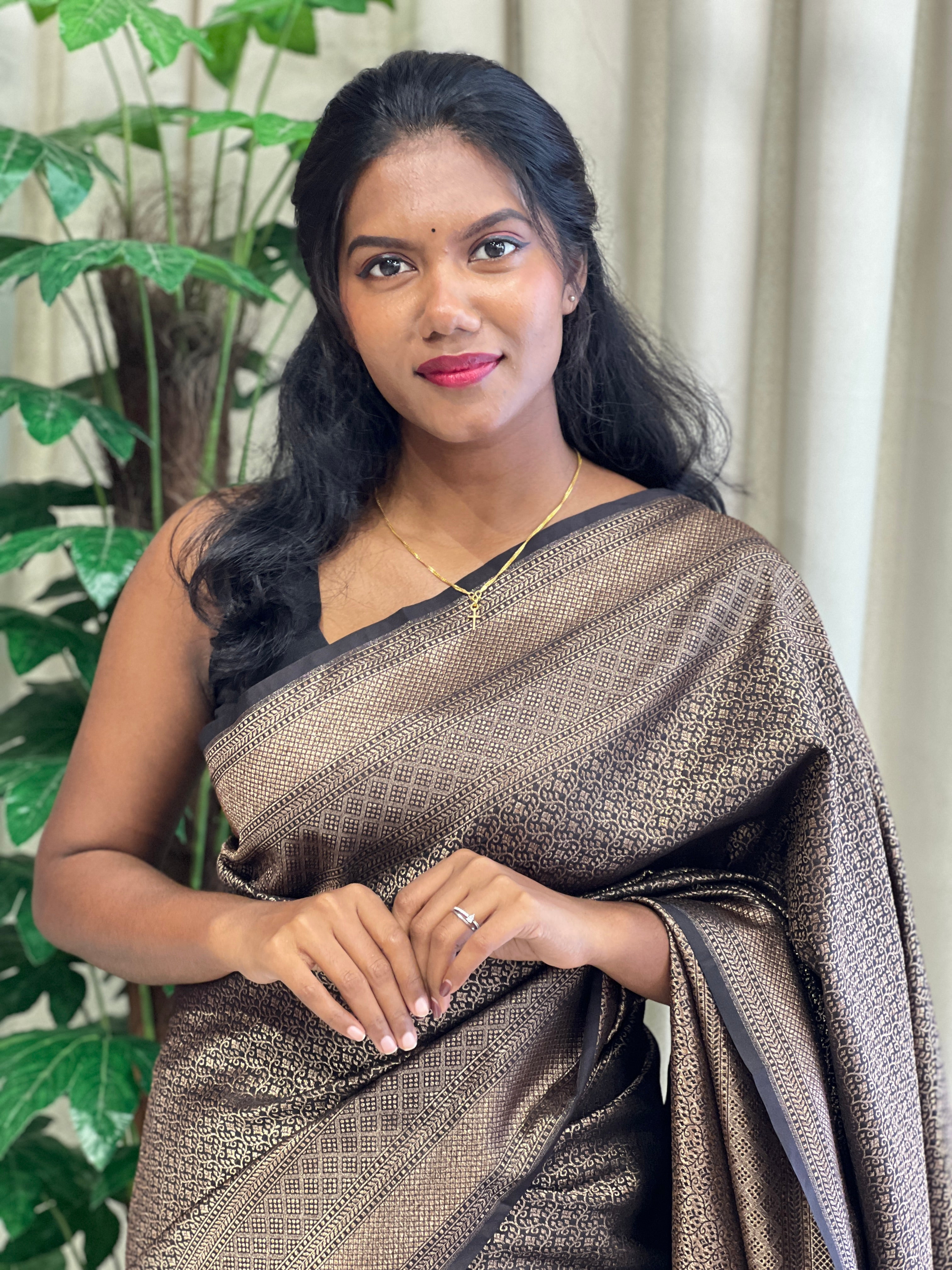 Brocade Patterned Semi Banarasi Saree | YNG1111