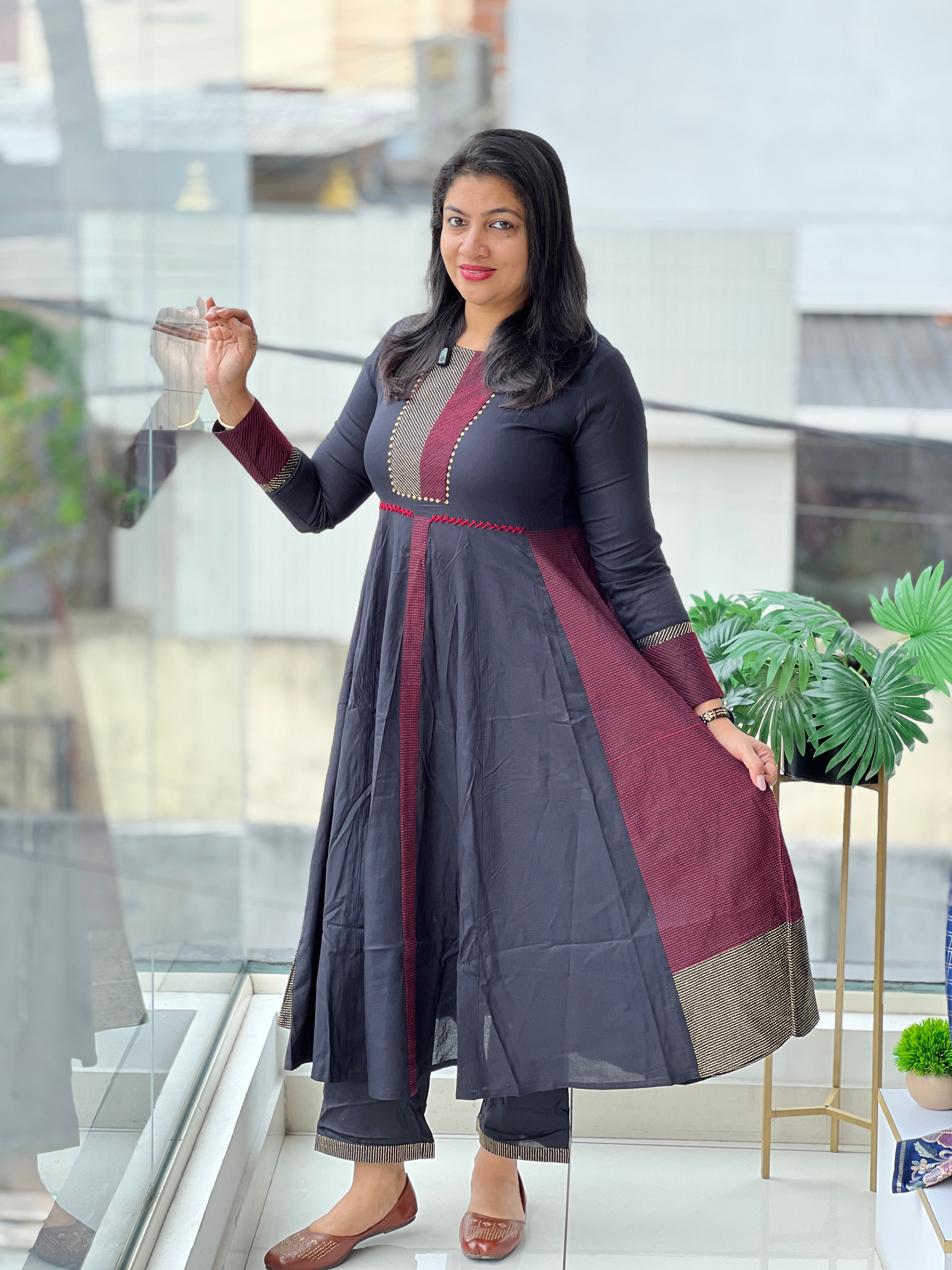 Machine Kantha Detailed Soft Cotton Kurta Set | OMF106