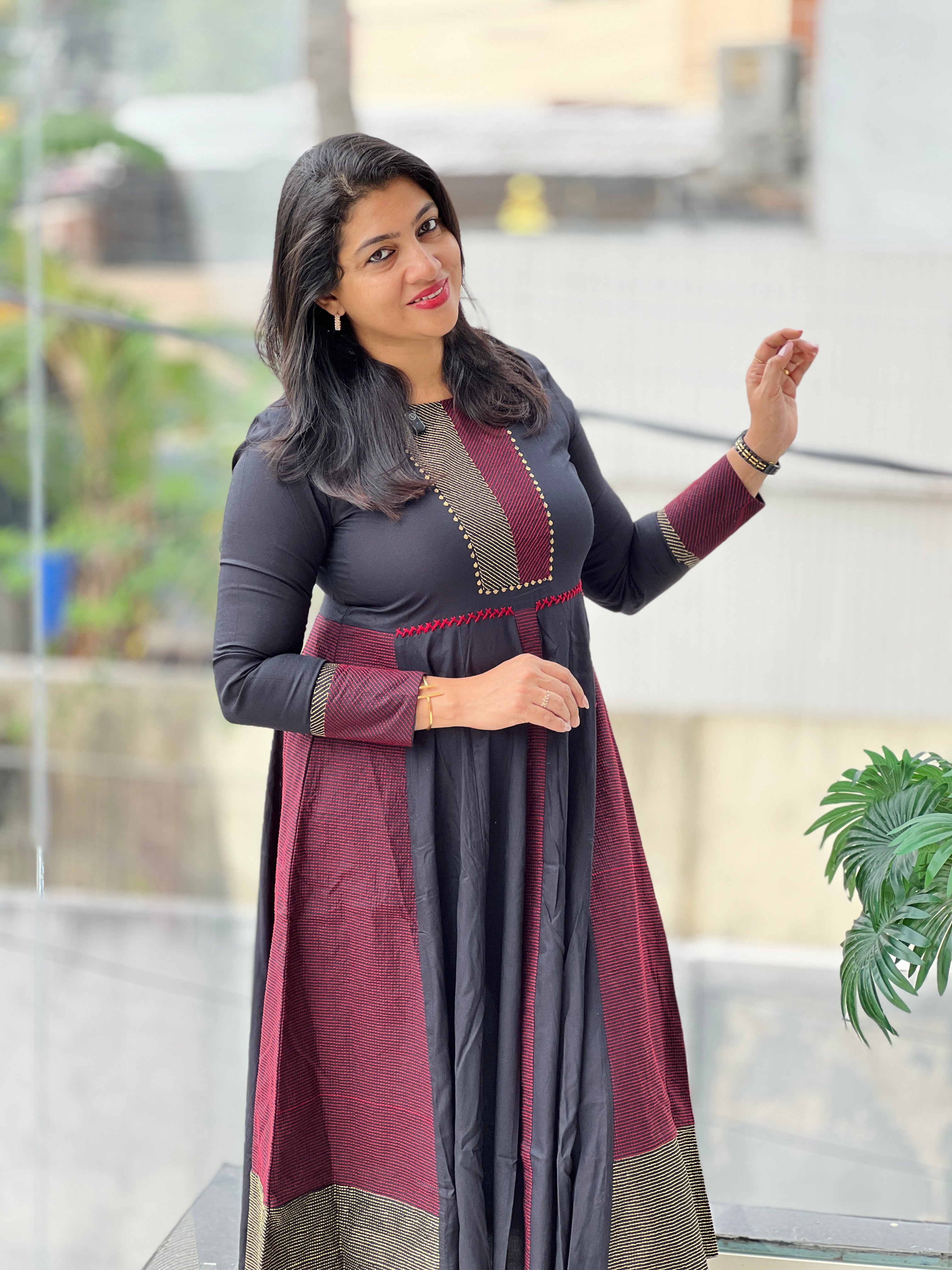 Machine Kantha Detailed Soft Cotton Kurta Set | OMF106