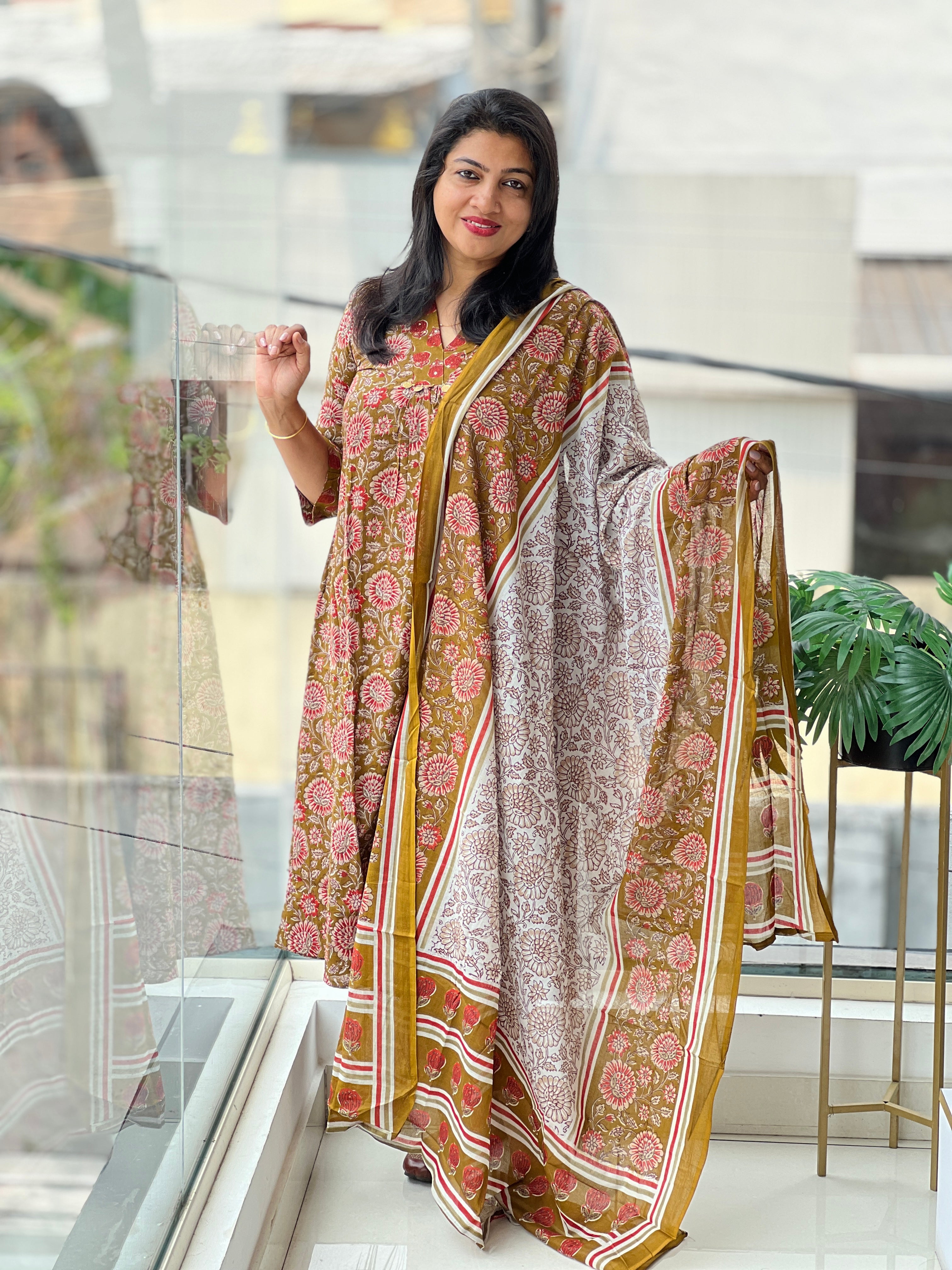 Block Printed Cotton Kurta Set | OMF121