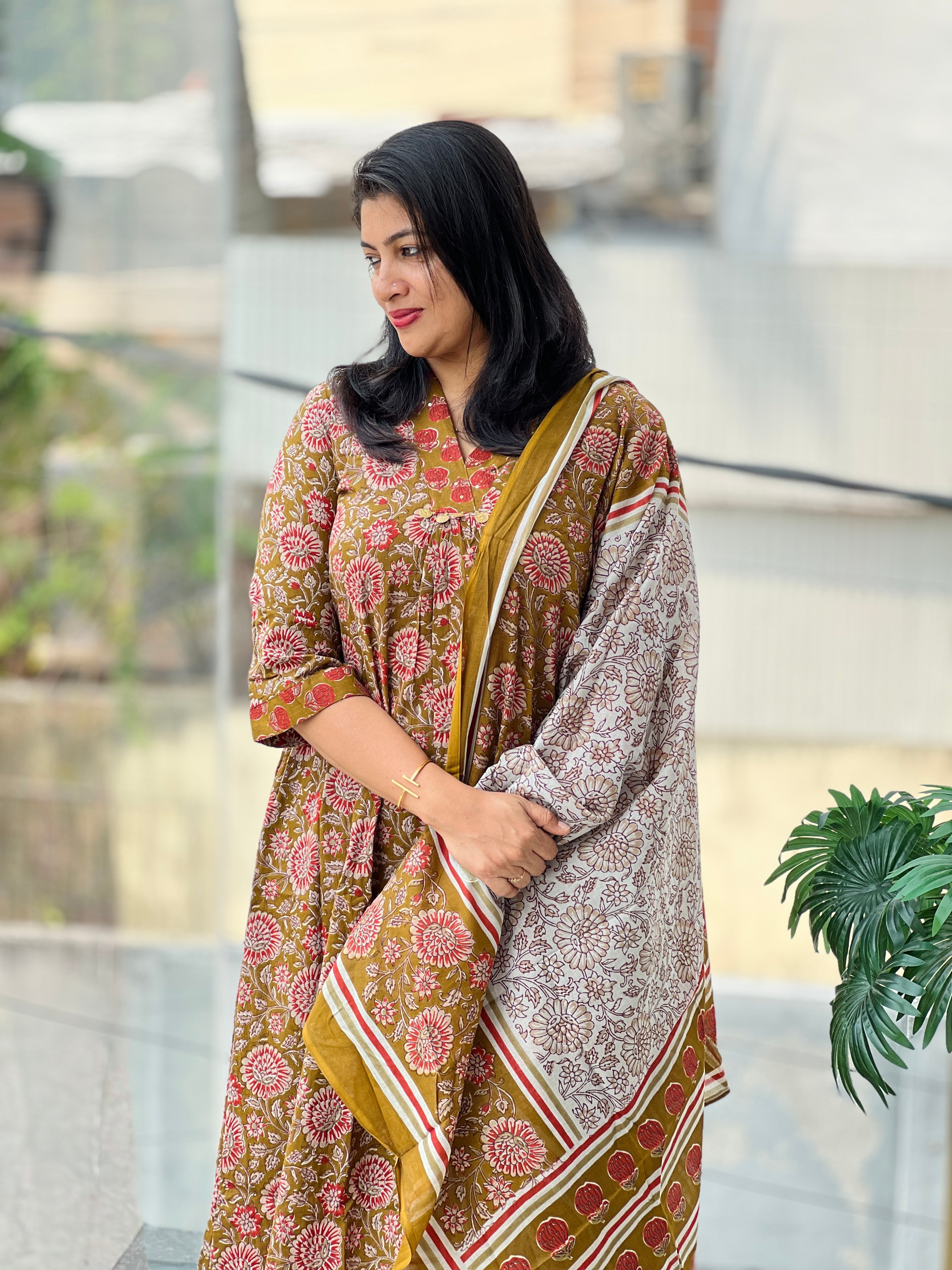 Block Printed Cotton Kurta Set | OMF121