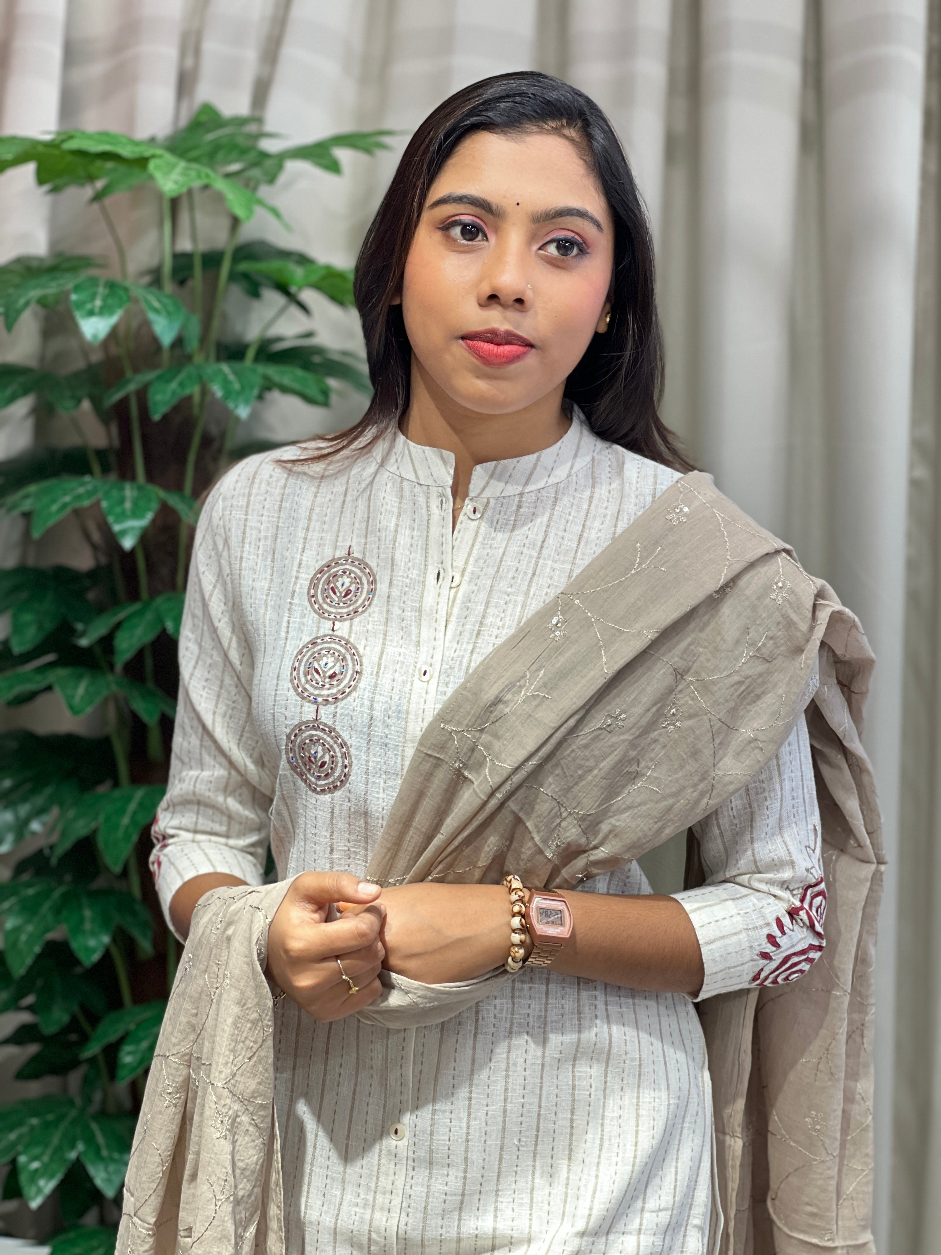 Kantha Embroidery Detailed Linen Cotton Kurta Set | PGI296