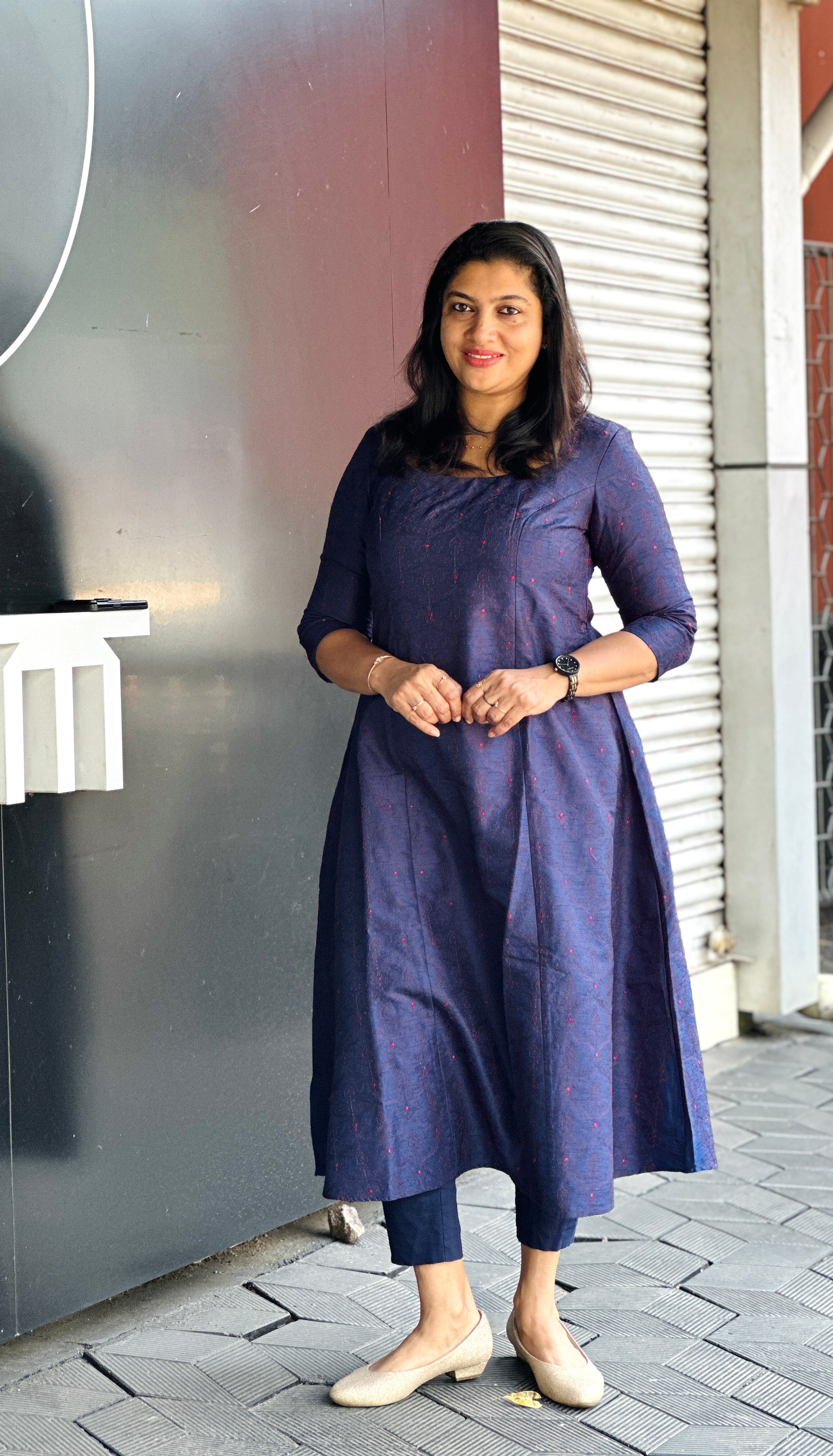 Floral Jaal Embroidery Detailed Semi Raw Silk Kurta Set | DN783