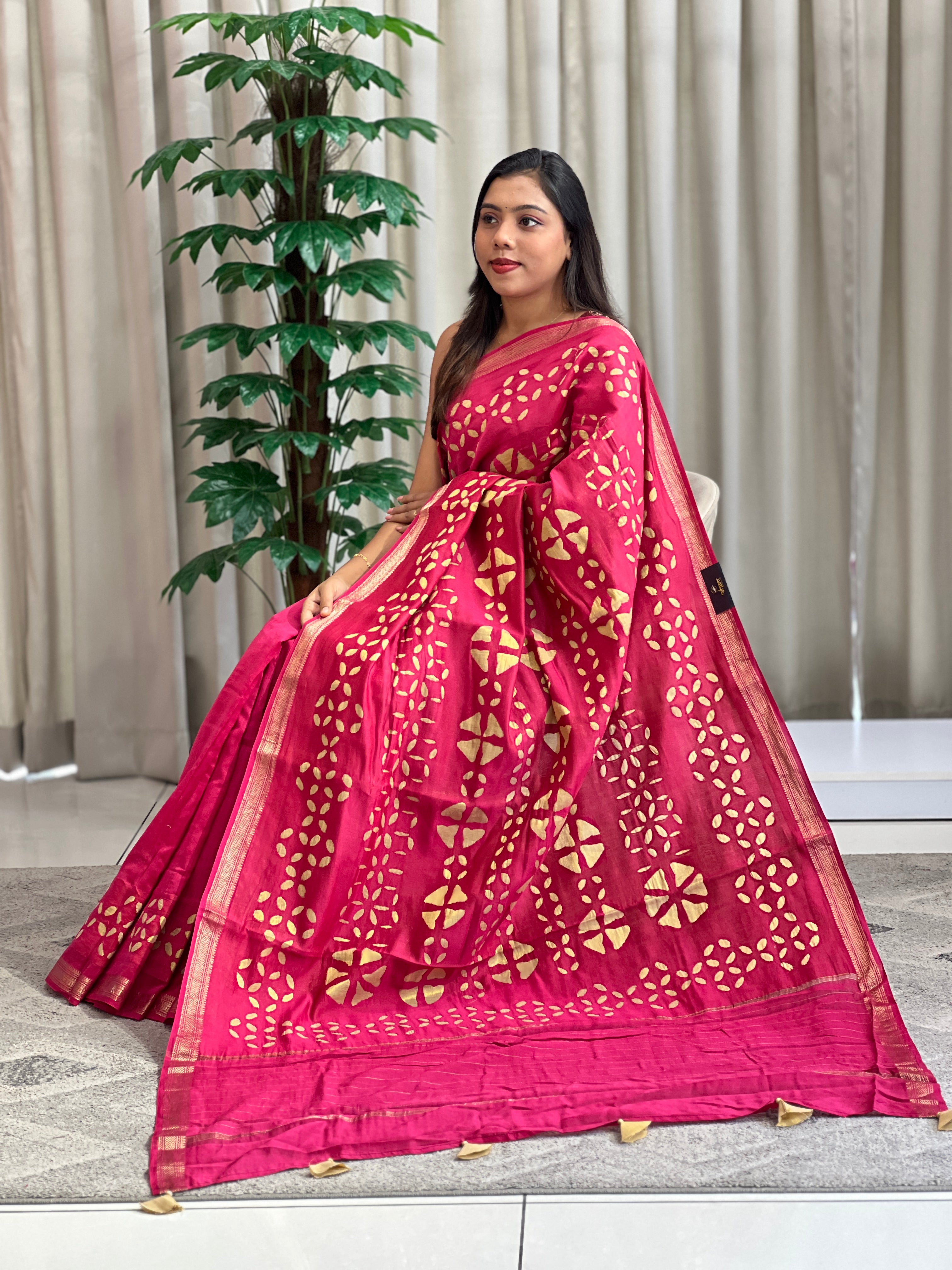 Hand Reverse Applique Work Maheshwari Silk Saree | AH801