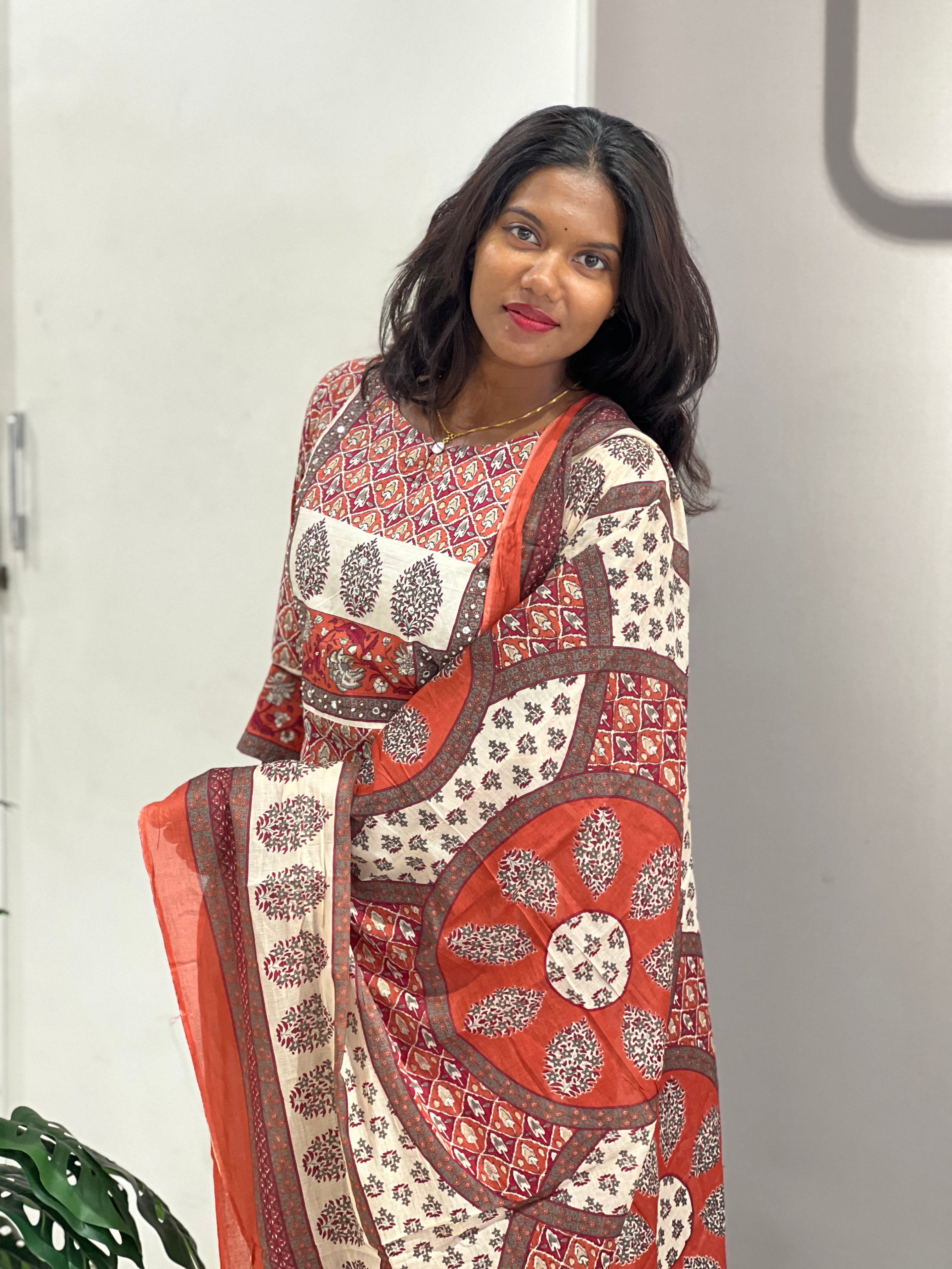 Print With Foil Paint Detailed Cotton Kurta Set | OMF109