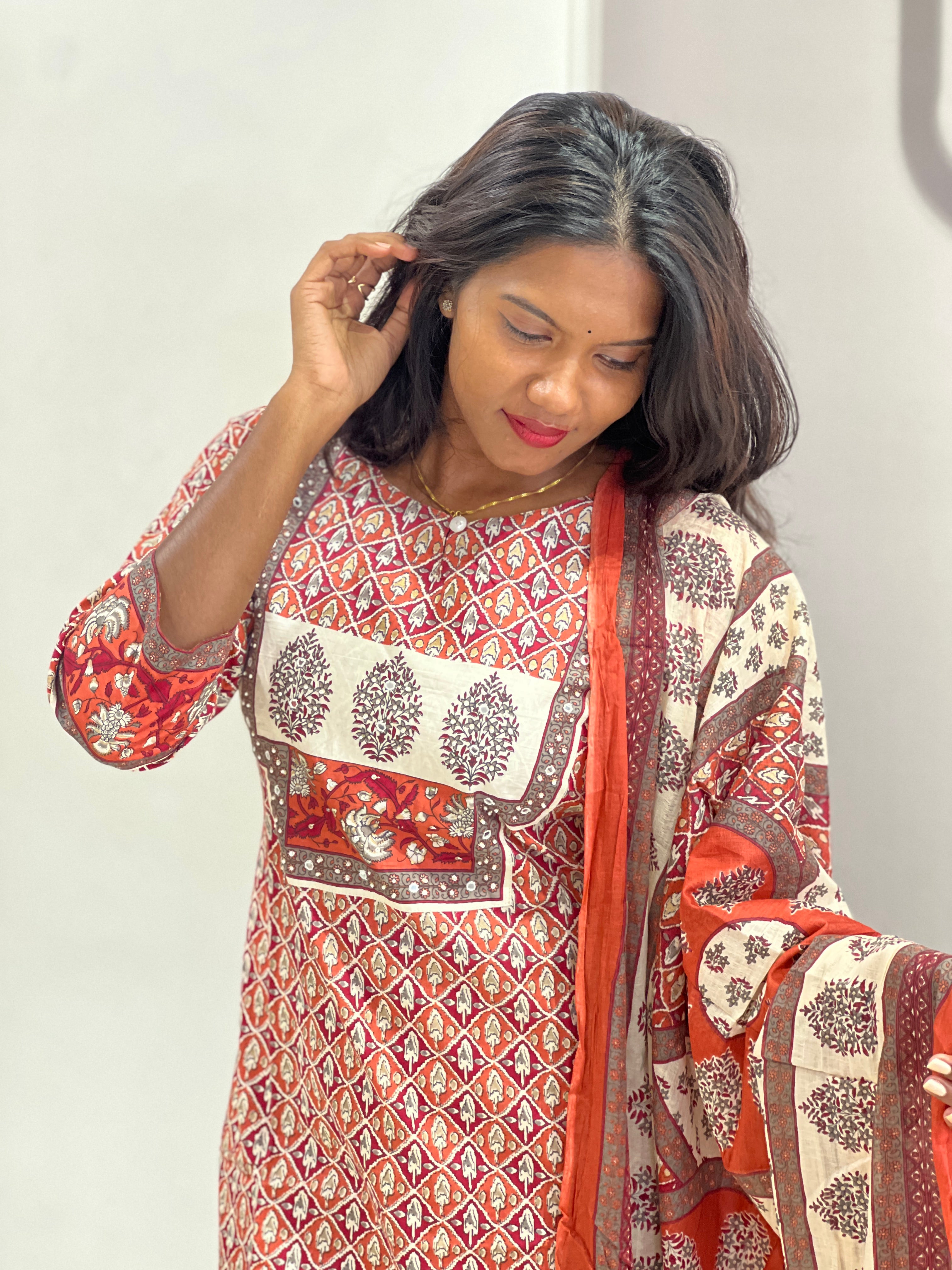 Print With Foil Paint Detailed Cotton Kurta Set | OMF109