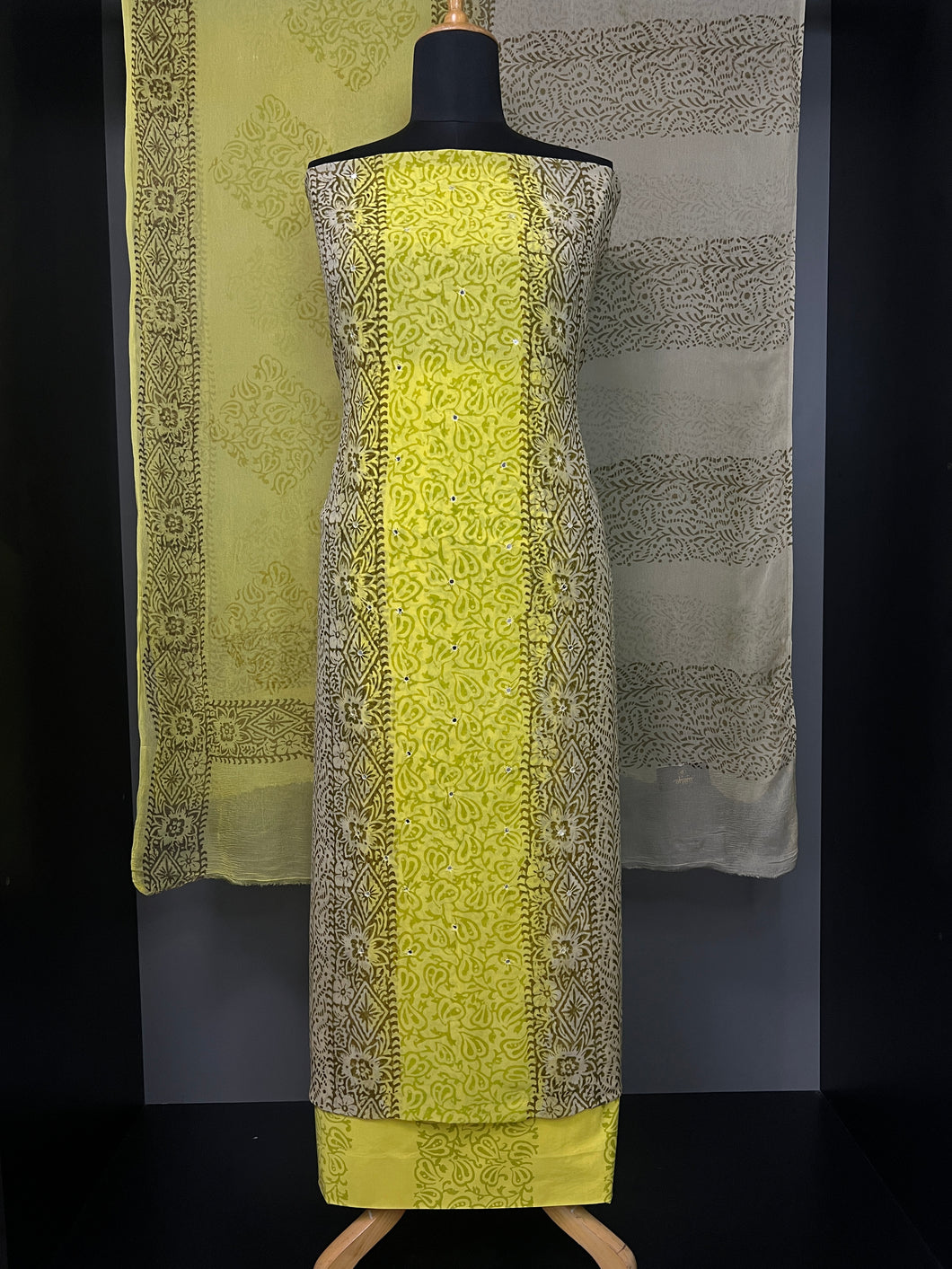 Block Print With Mirror Detailed Georgette Salwar Set | SF1117