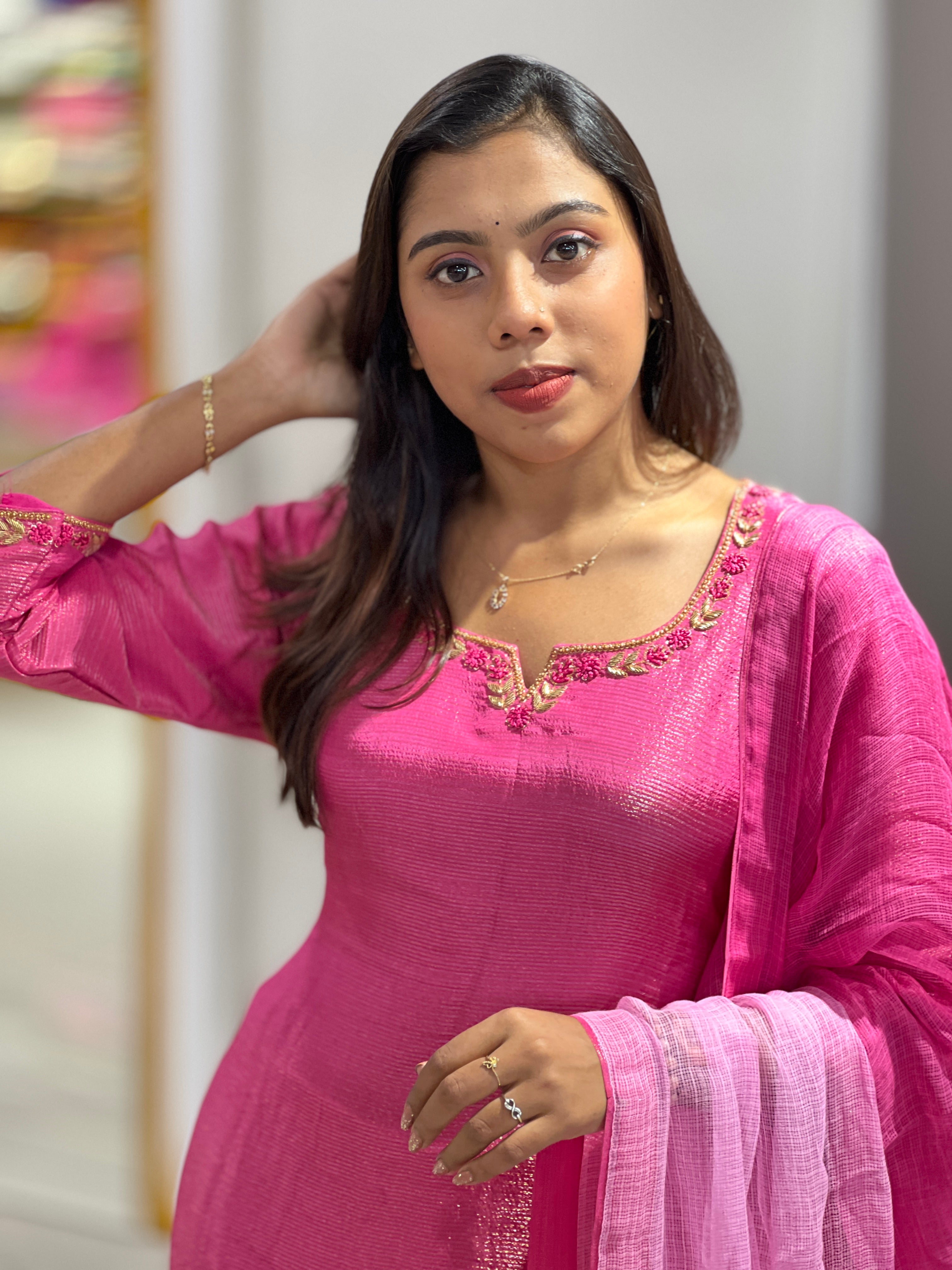 Hand Embroidery Pure Chanderi Silk Kurta Set | DNT1010