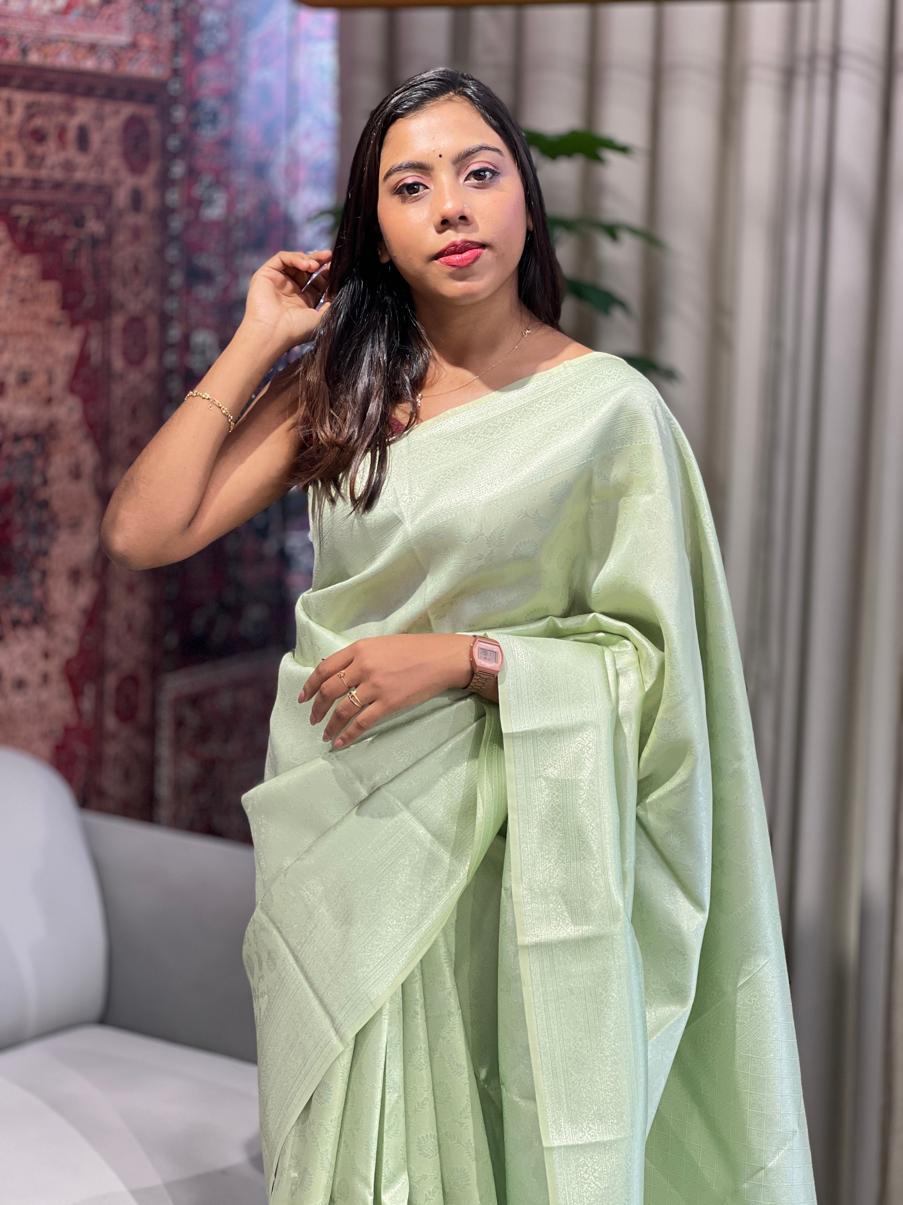 Traditional floral Patterned Semi Silk Saree | KAC251