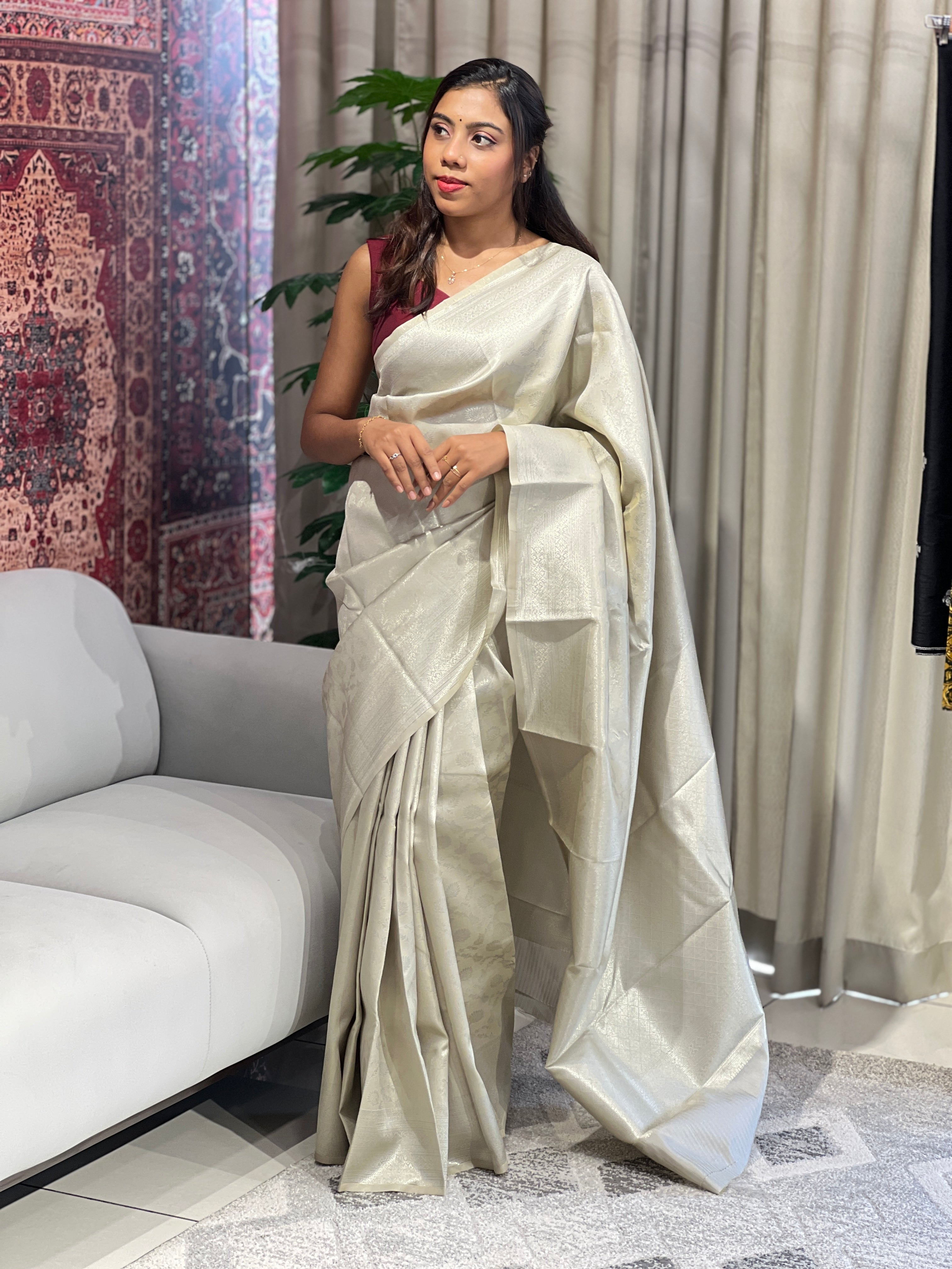 Traditional Floral Patterned Semi Silk Saree | KAC247