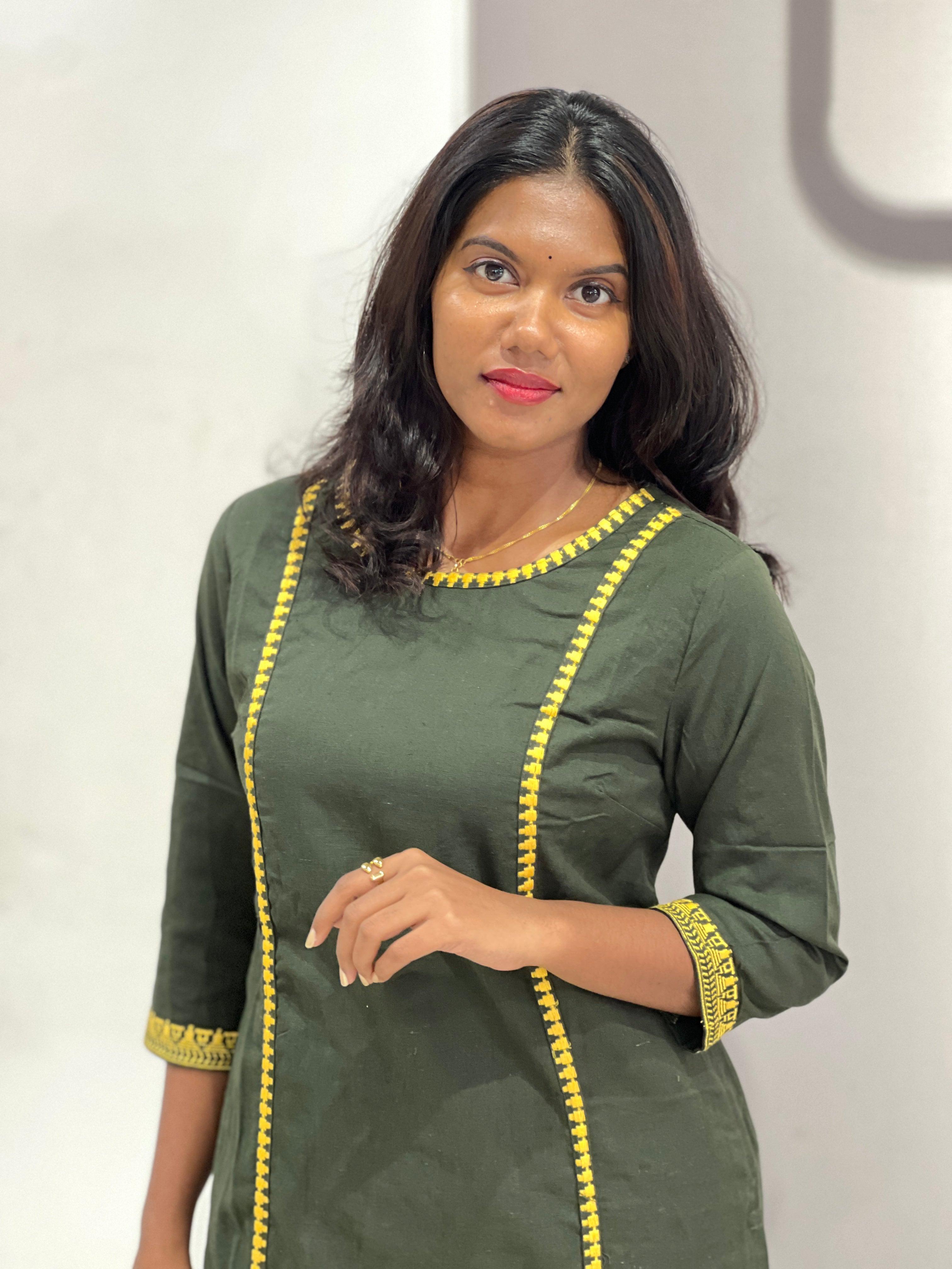 Thread Woven Patterned Soft Cotton Kurta Set | OMF103