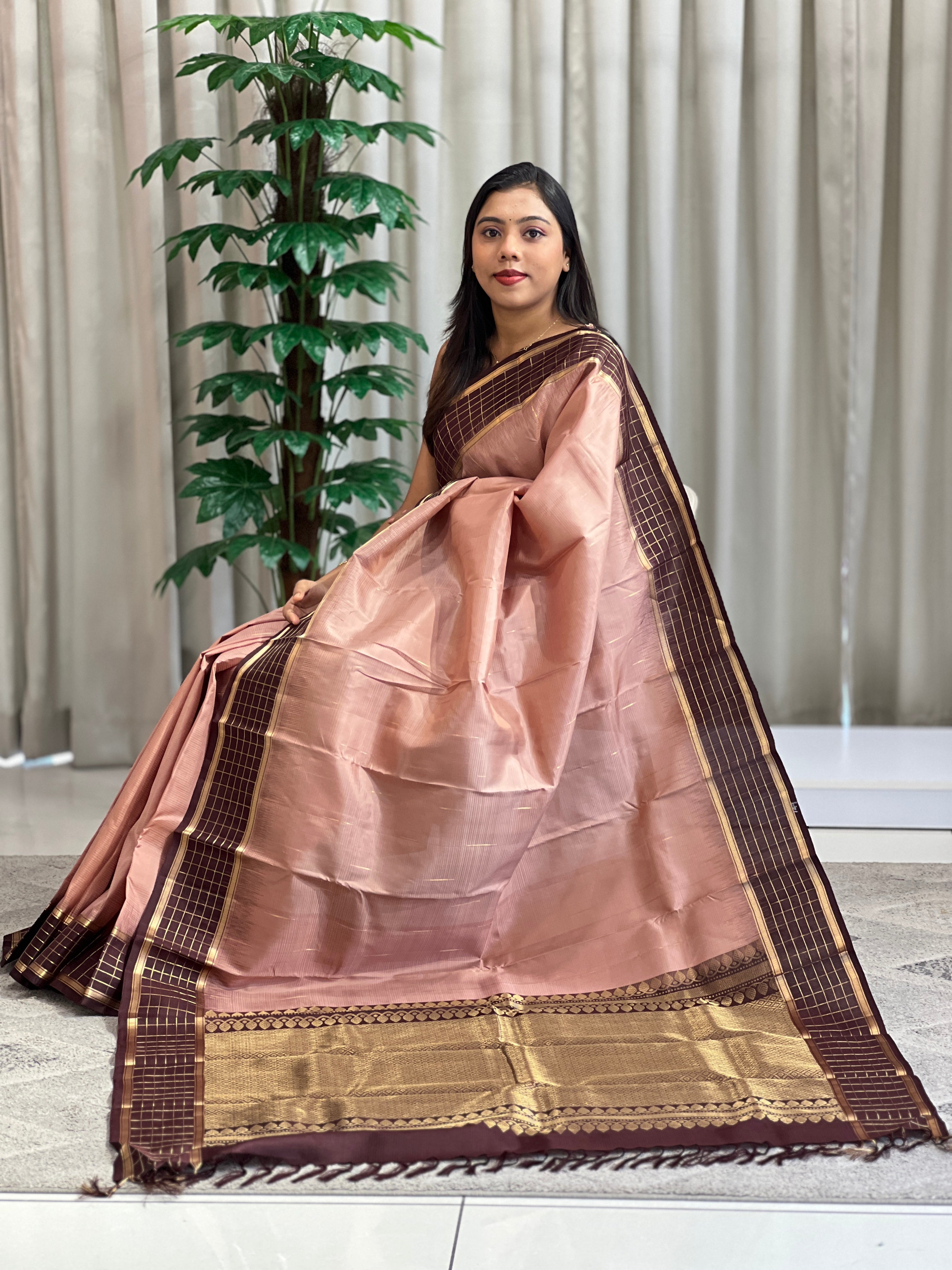 Drop Weaved Kattam Pattern Handloom Kanchipuram Saree | SMT137