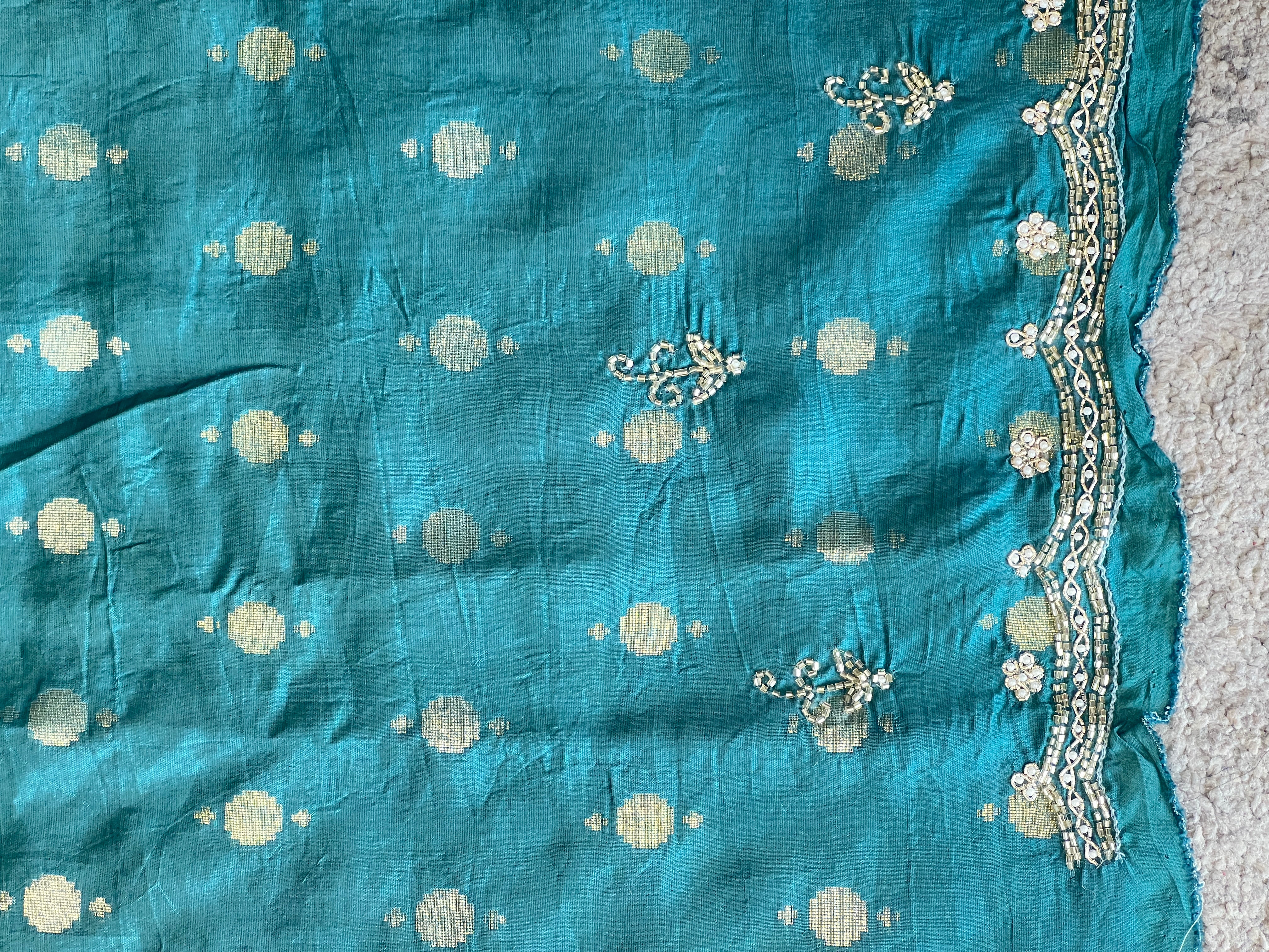Golden Zari Weaving Check Pattern Crushed Organza Saree | DVS200