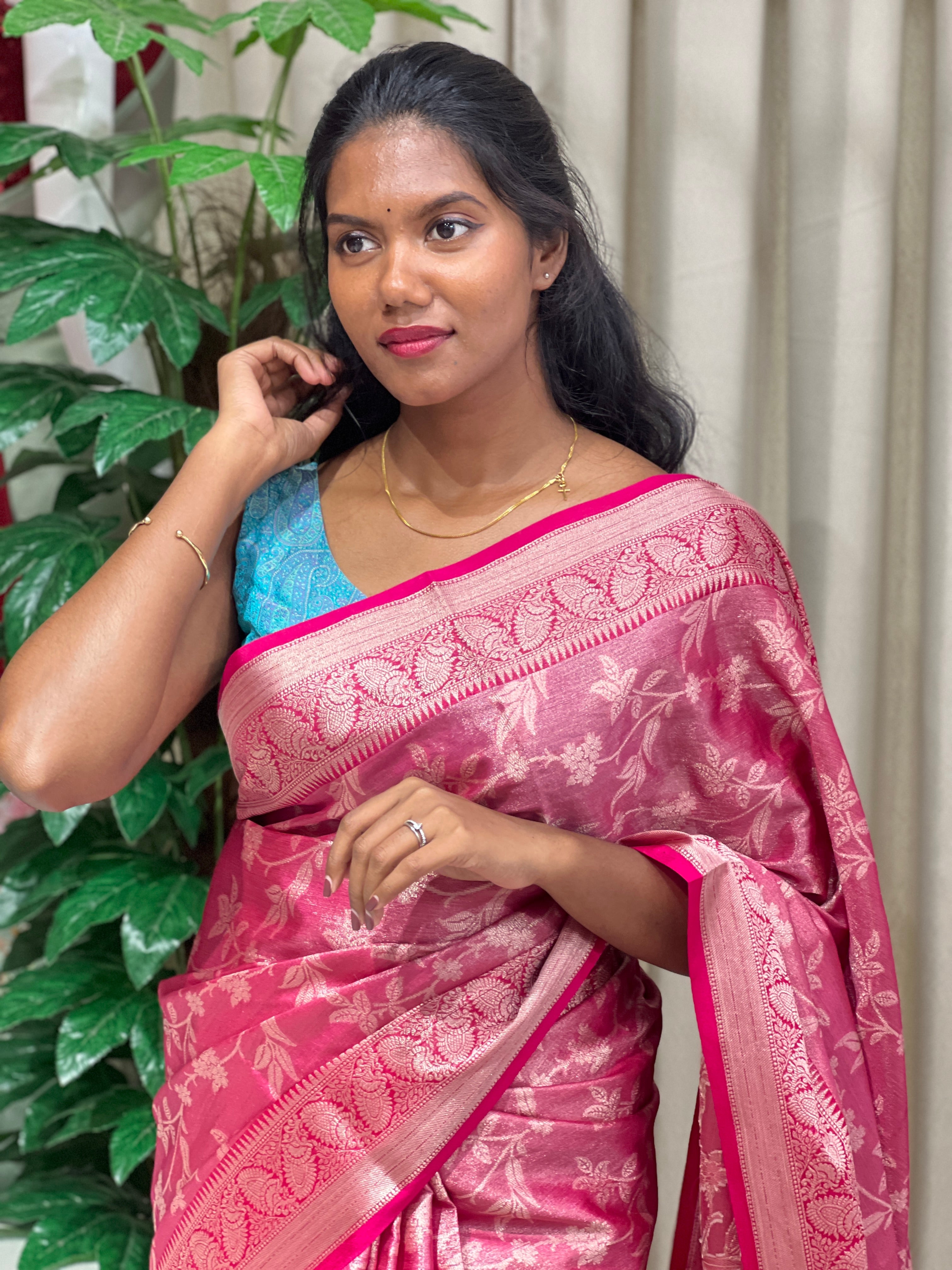 Floral Zari Woven Semi Banarasi Saree | NN448