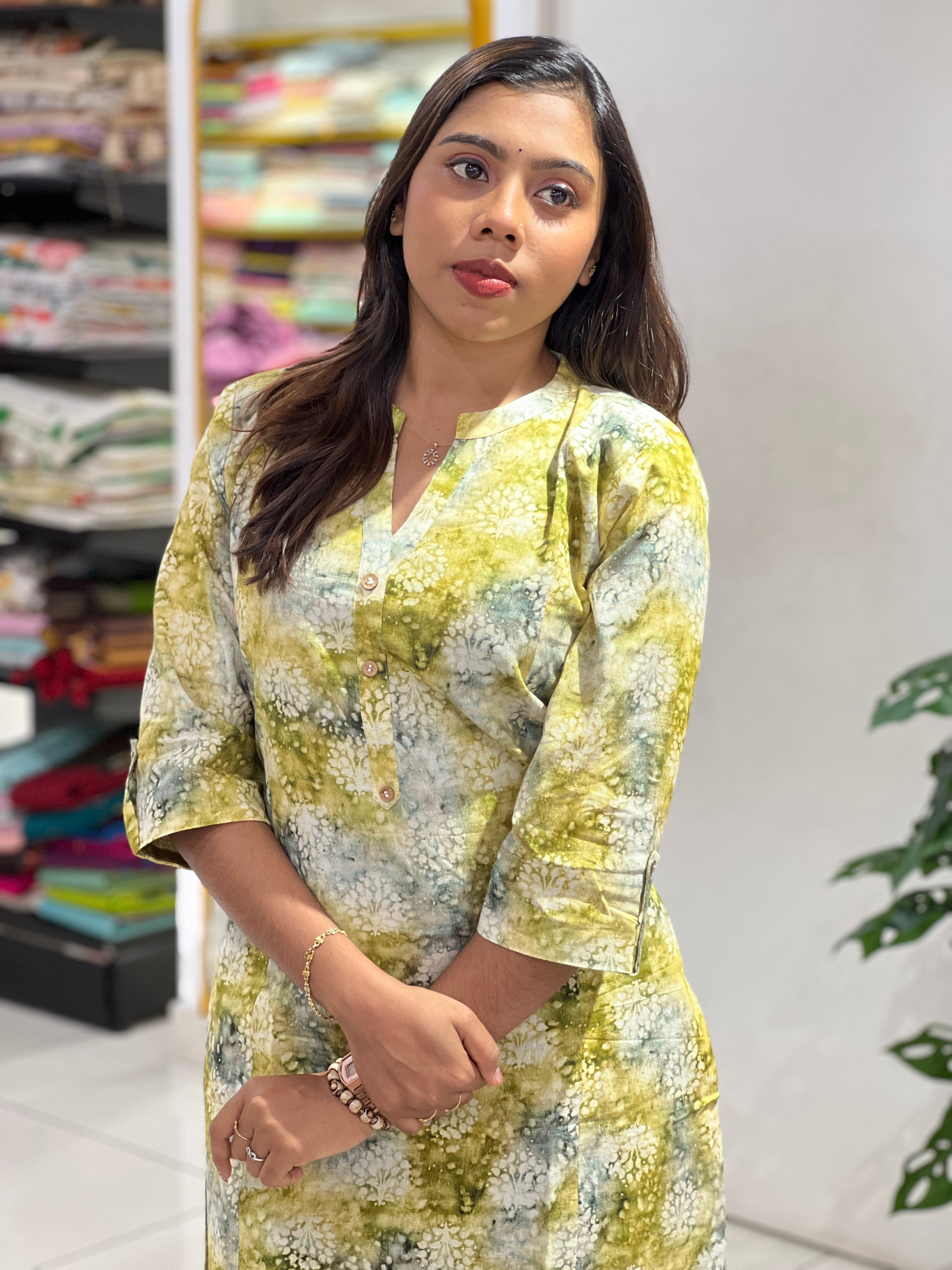 Discharge Printed Cotton Kurta | RMLA283