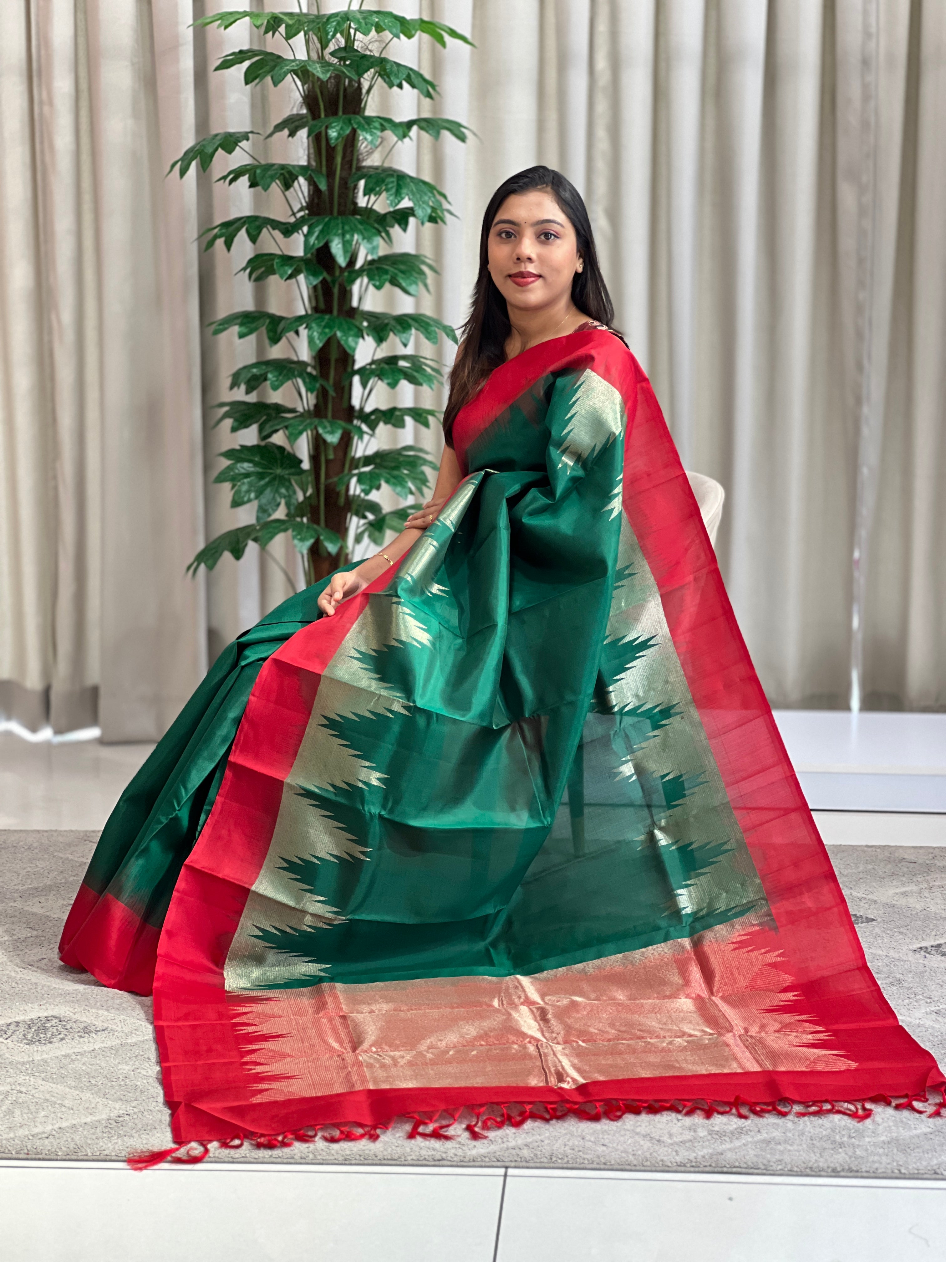 Temple Border Pattern Soft Silk Sarees | SMT142
