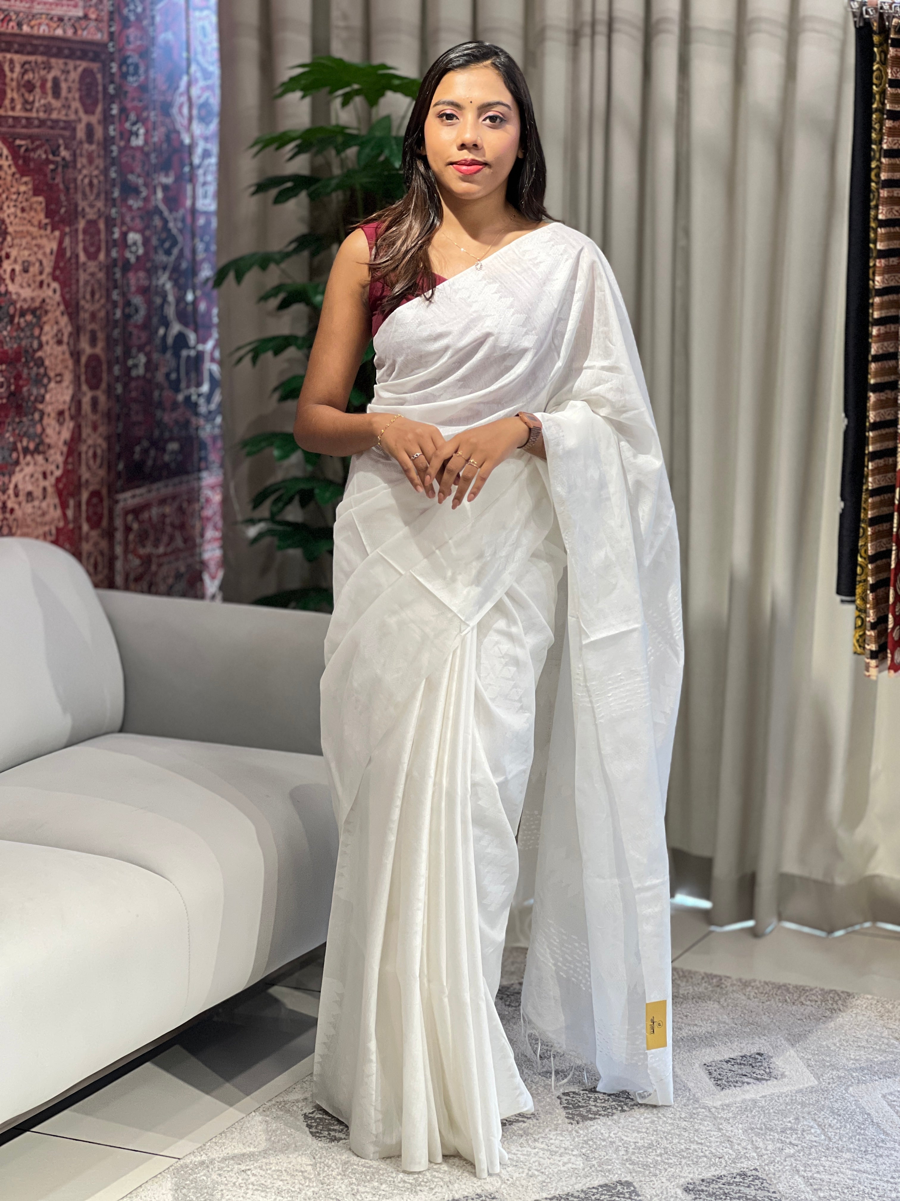 Thread Woven Bhagalpuri Linen Saree | NHH505