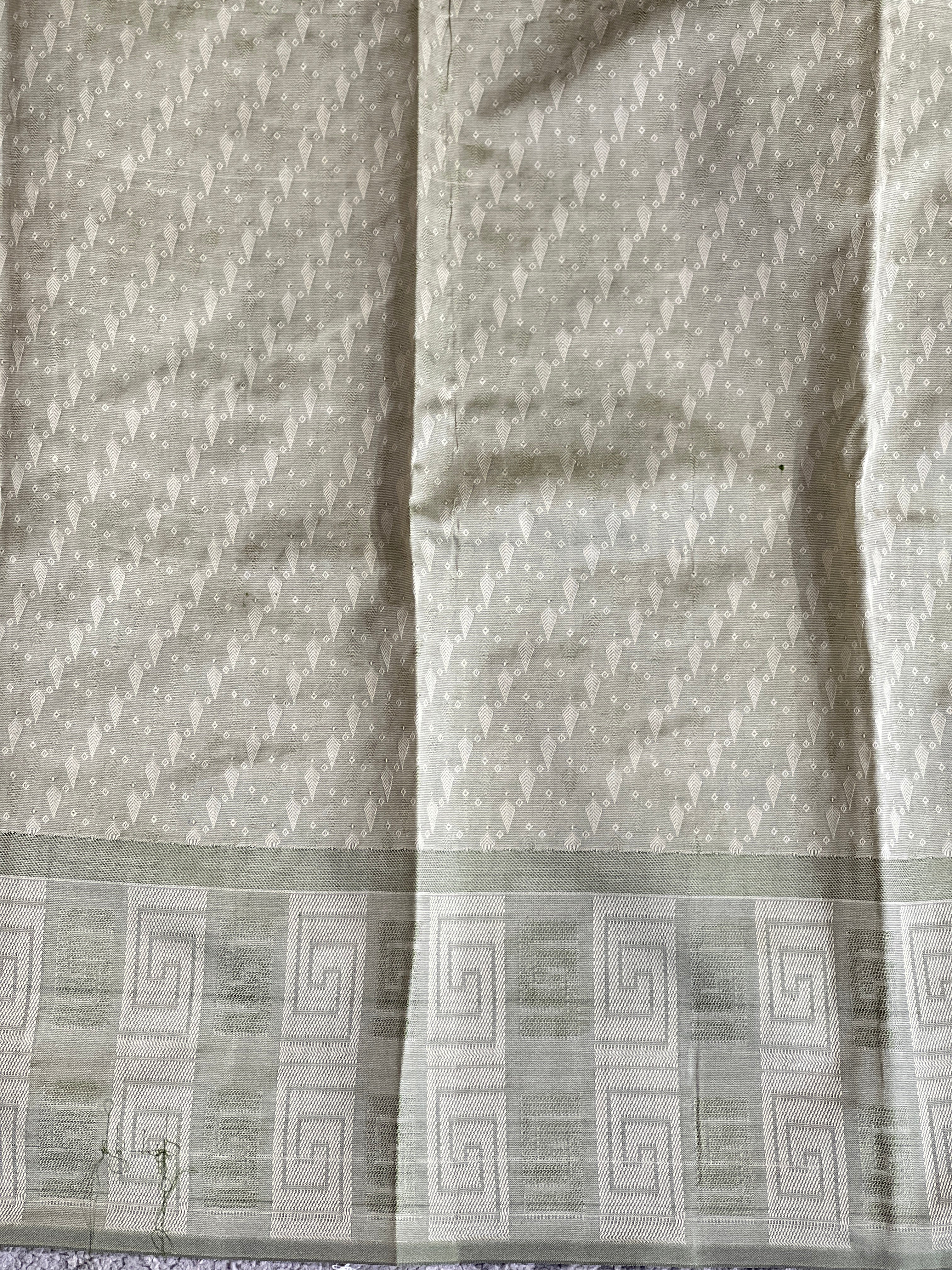 Embossed Woven Semi Soft Silk Saree | RAT107