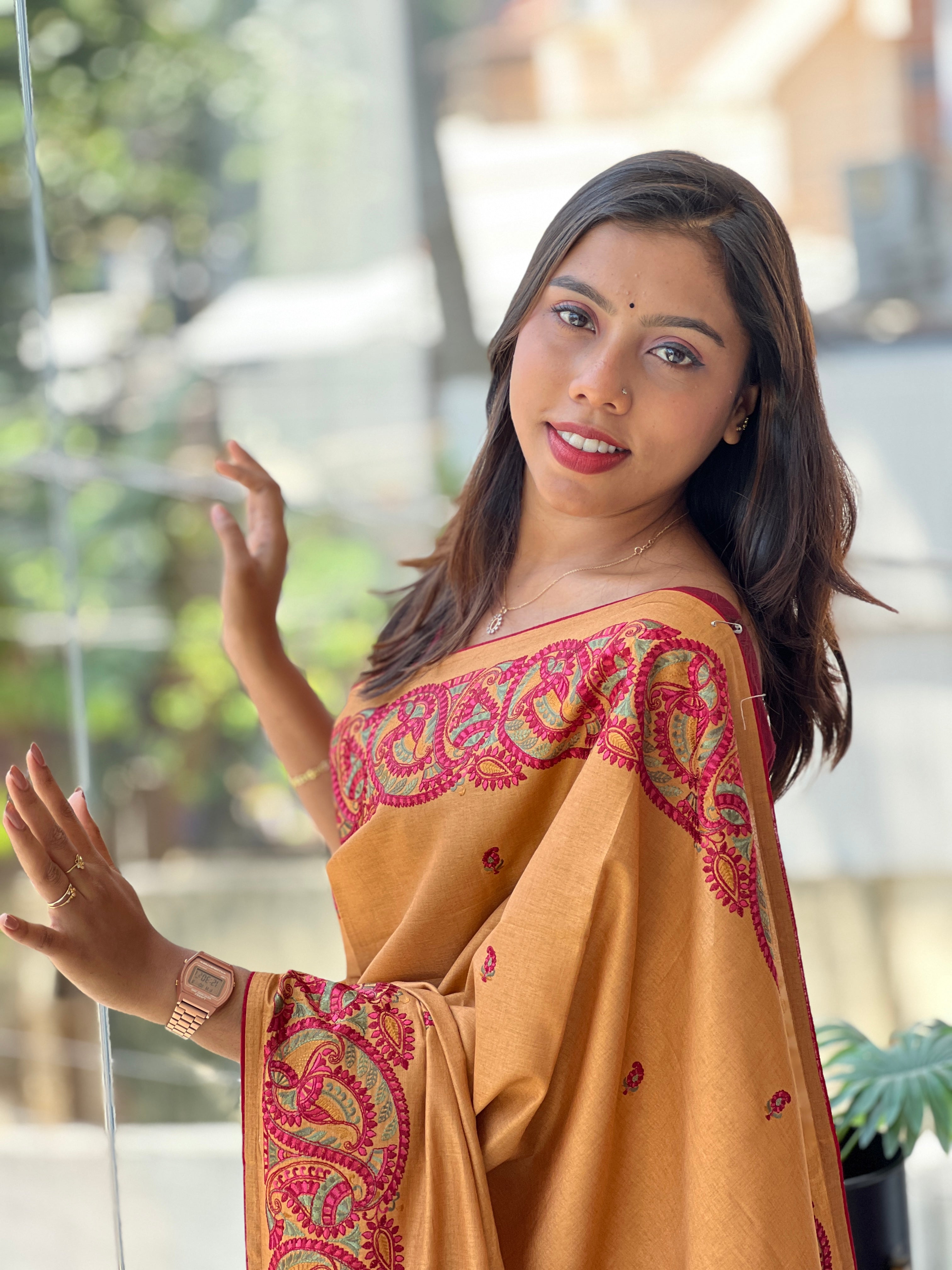 Paisley Embroidery Detailed Tussar Finish Saree | SUN481