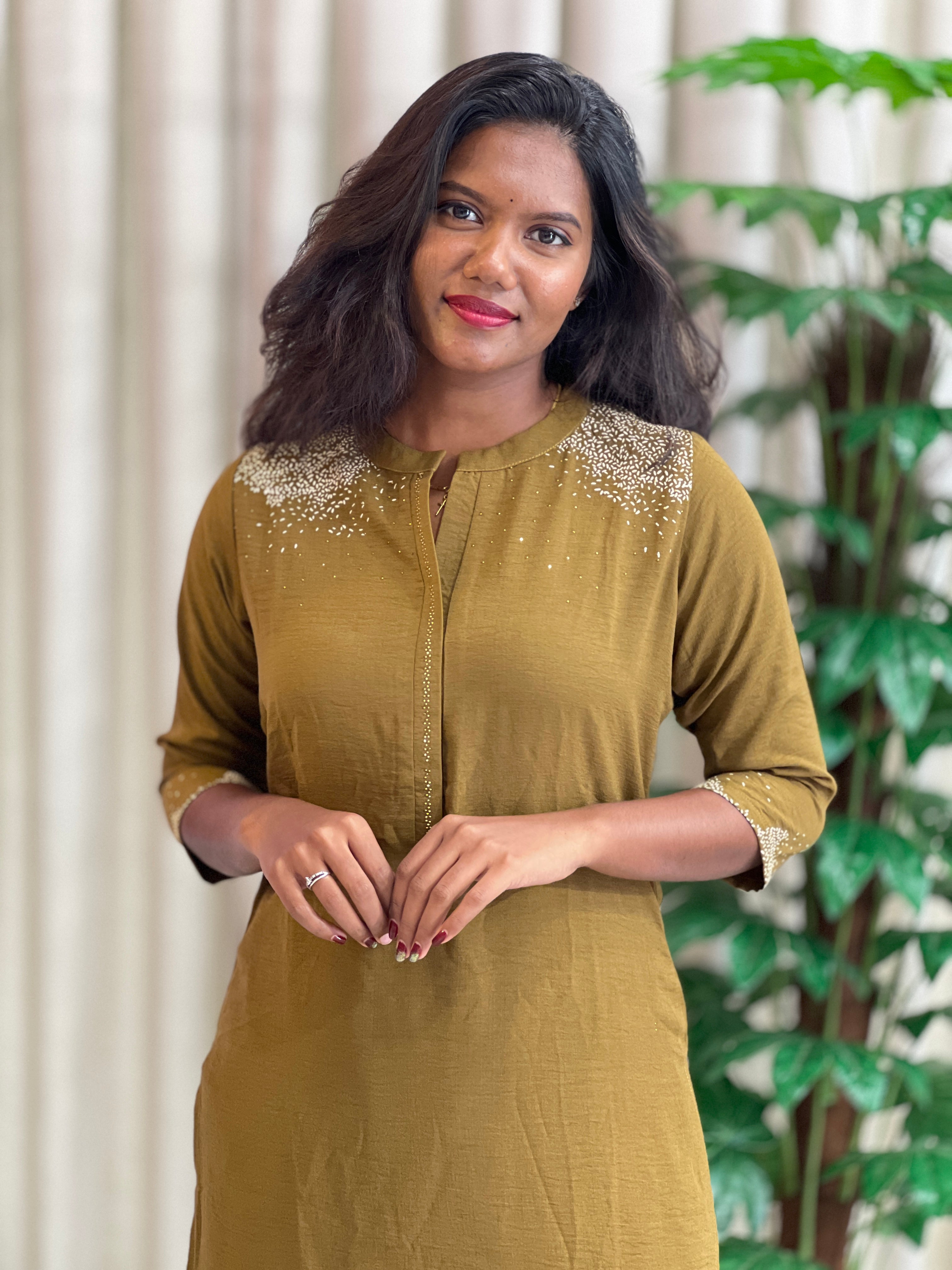 Embossed Pattern Rayon Kurat | NIO110