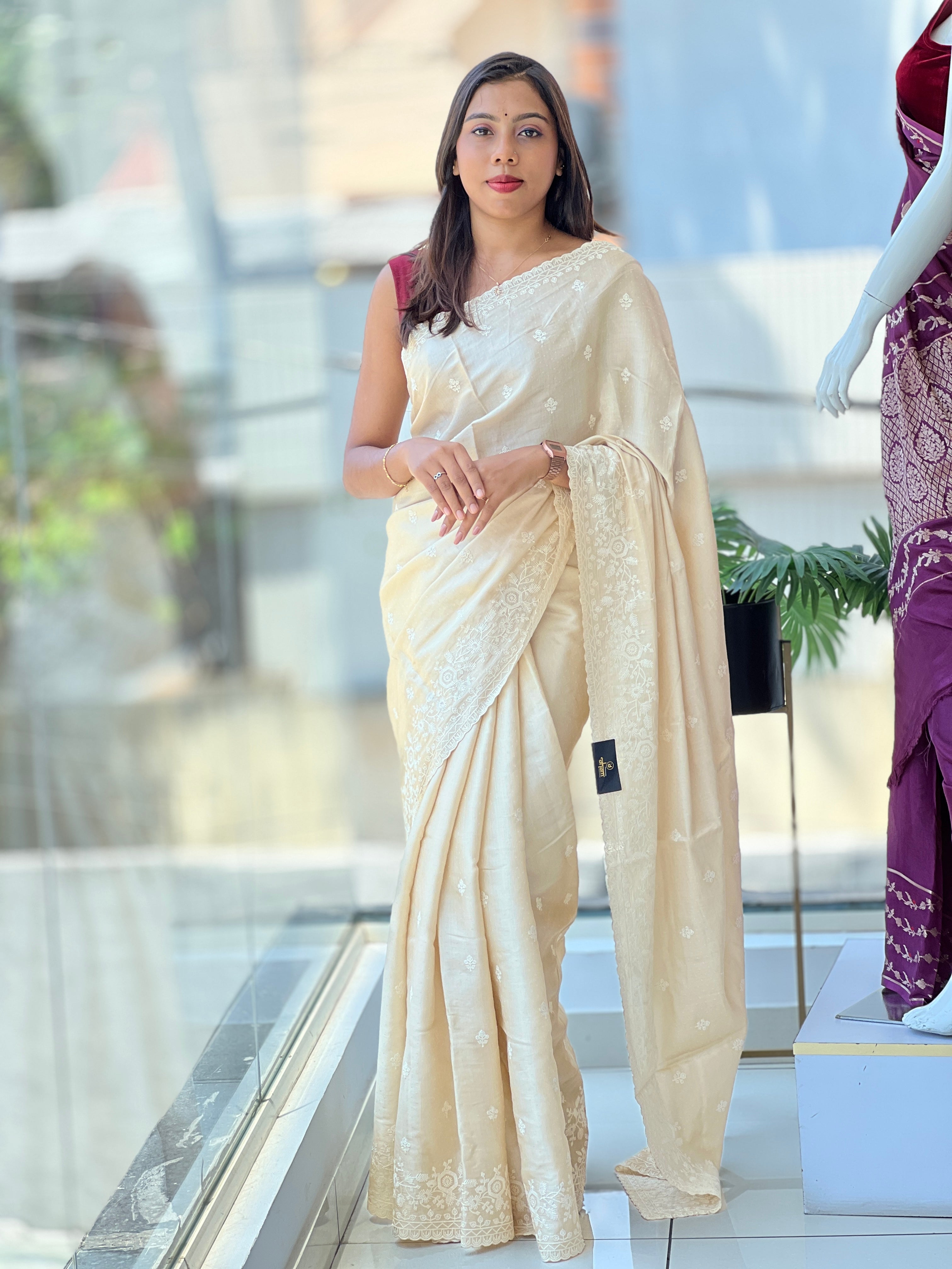 Point Embroidery Detailed Semi Tussar Saree | SUN541