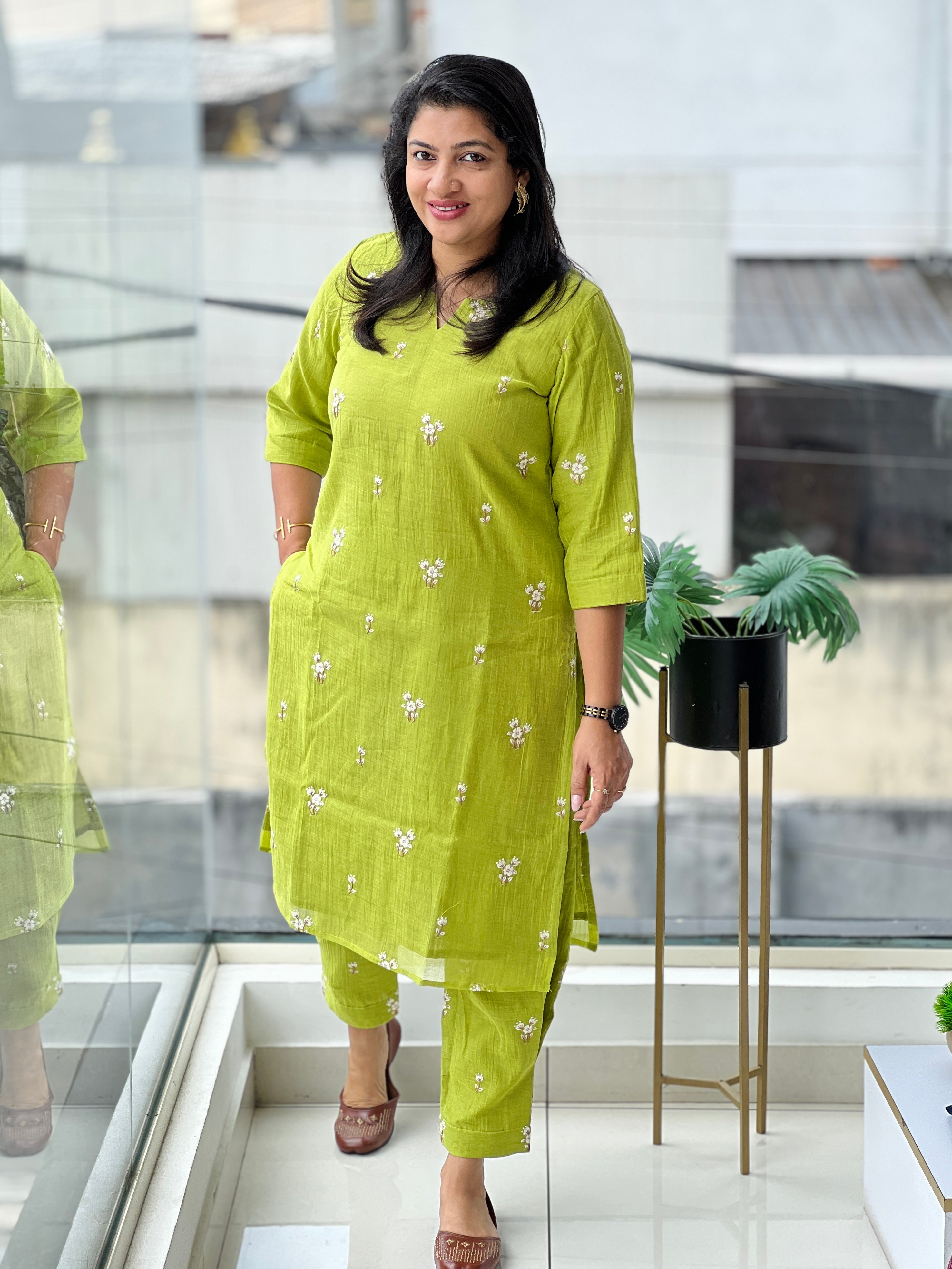 Floral Embroidery Detailed Pure Mul Cotton Kurta Set | DN805