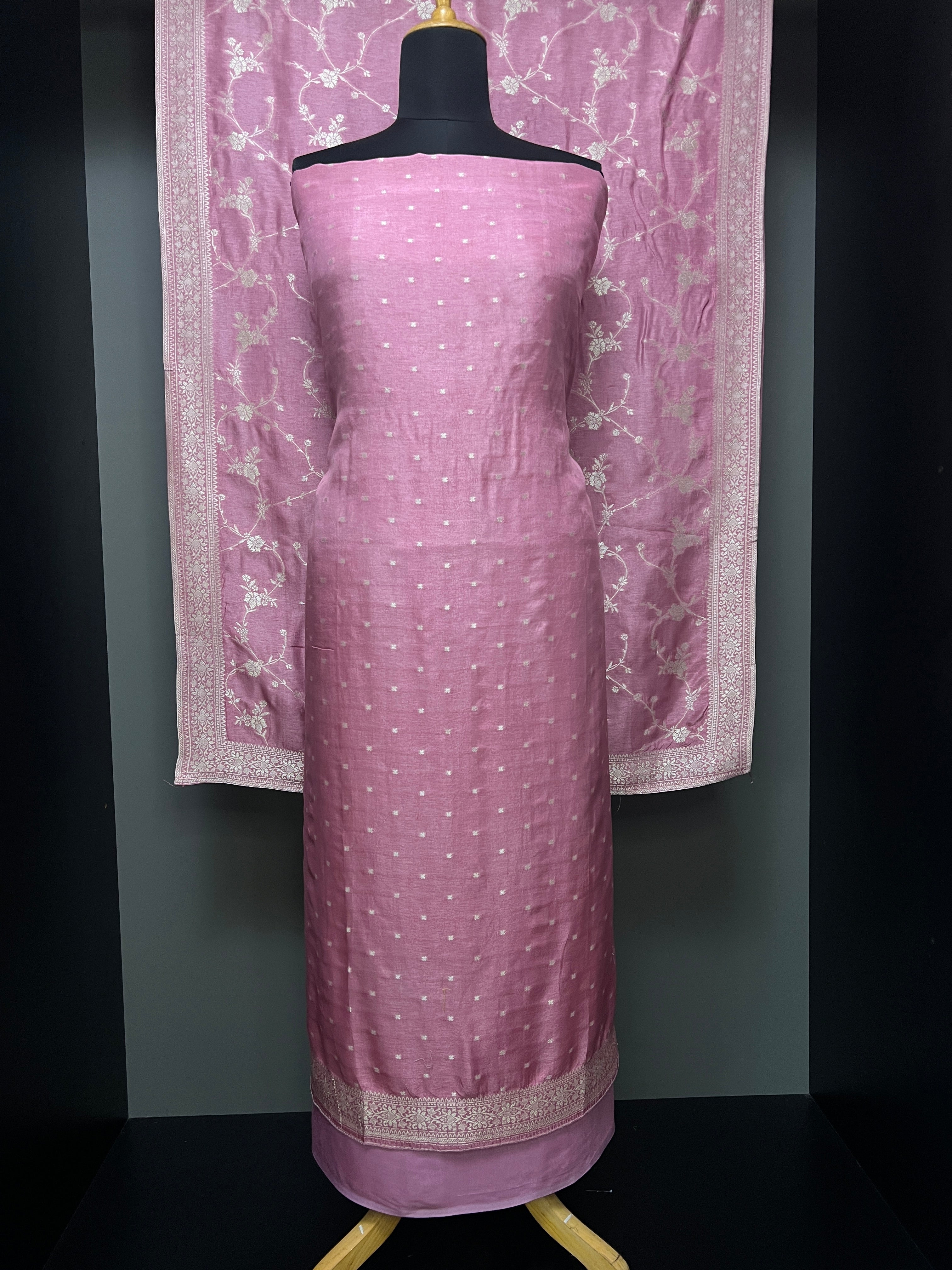 Traditional Buta Detailed Banarasi Silk Salwar Set | MS788