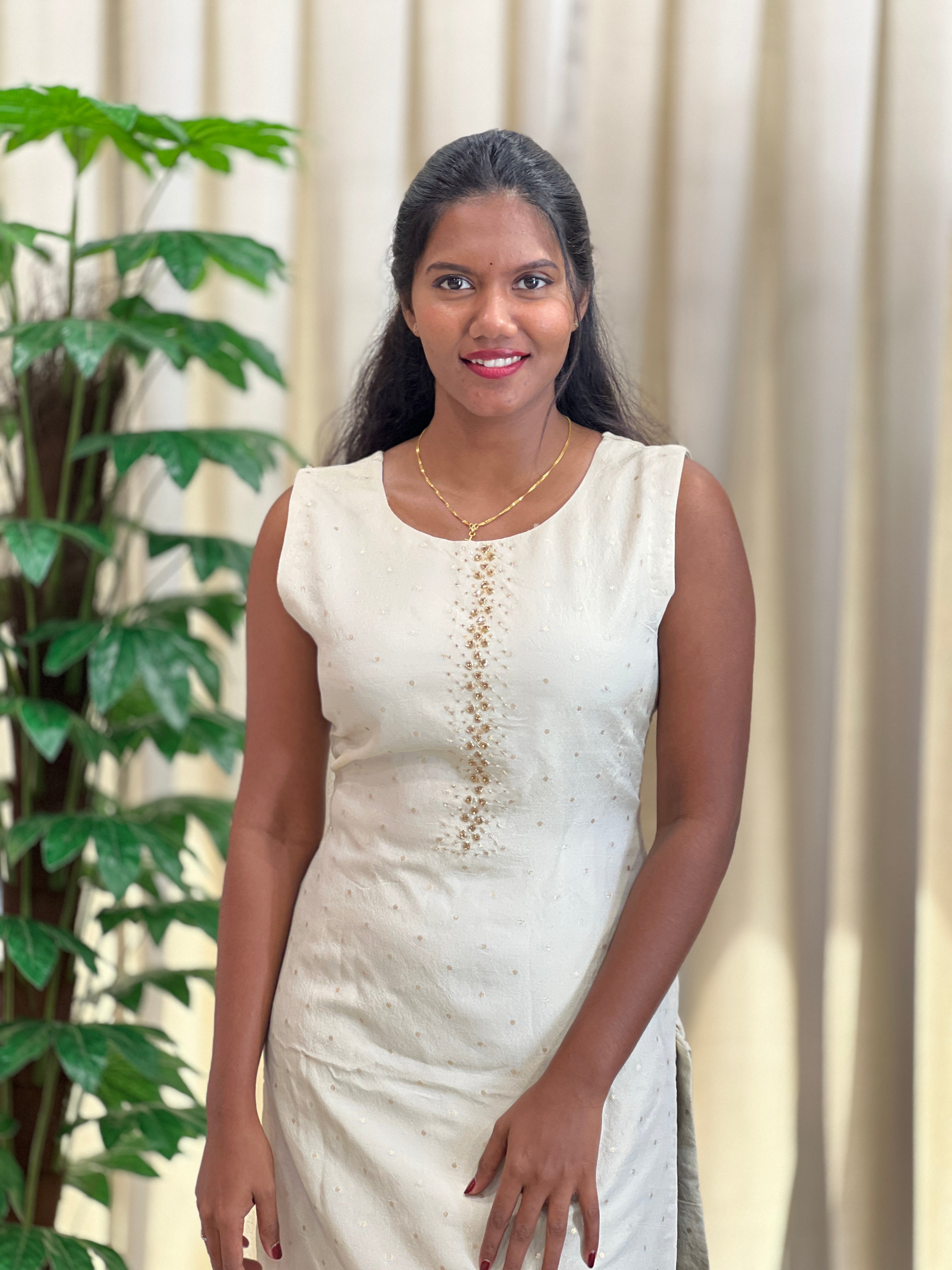 Golden Zari Buta Pattern Chanderi Kurta | NAI105