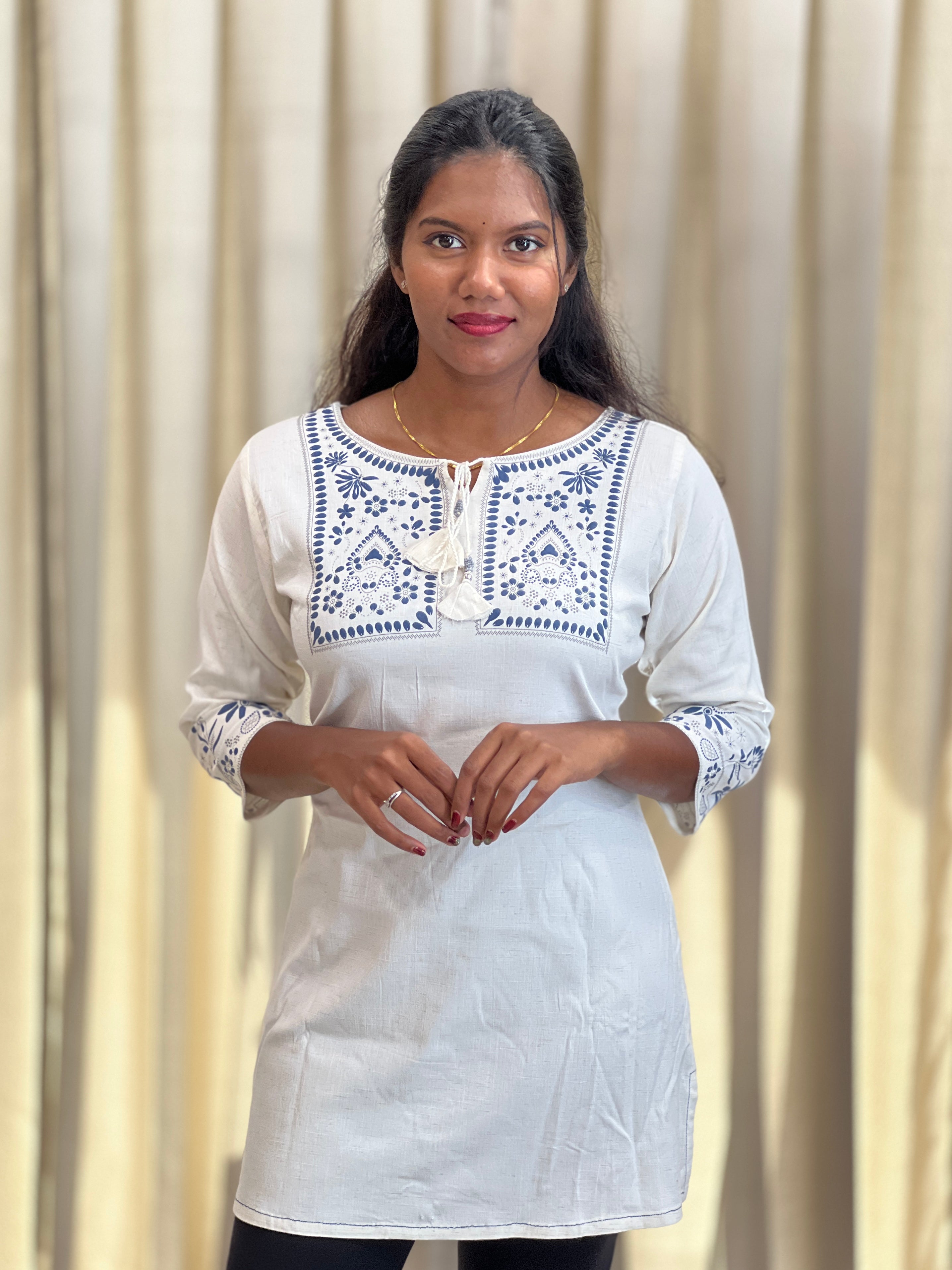 Embossed Pattern Rayon Kurat | NIO104