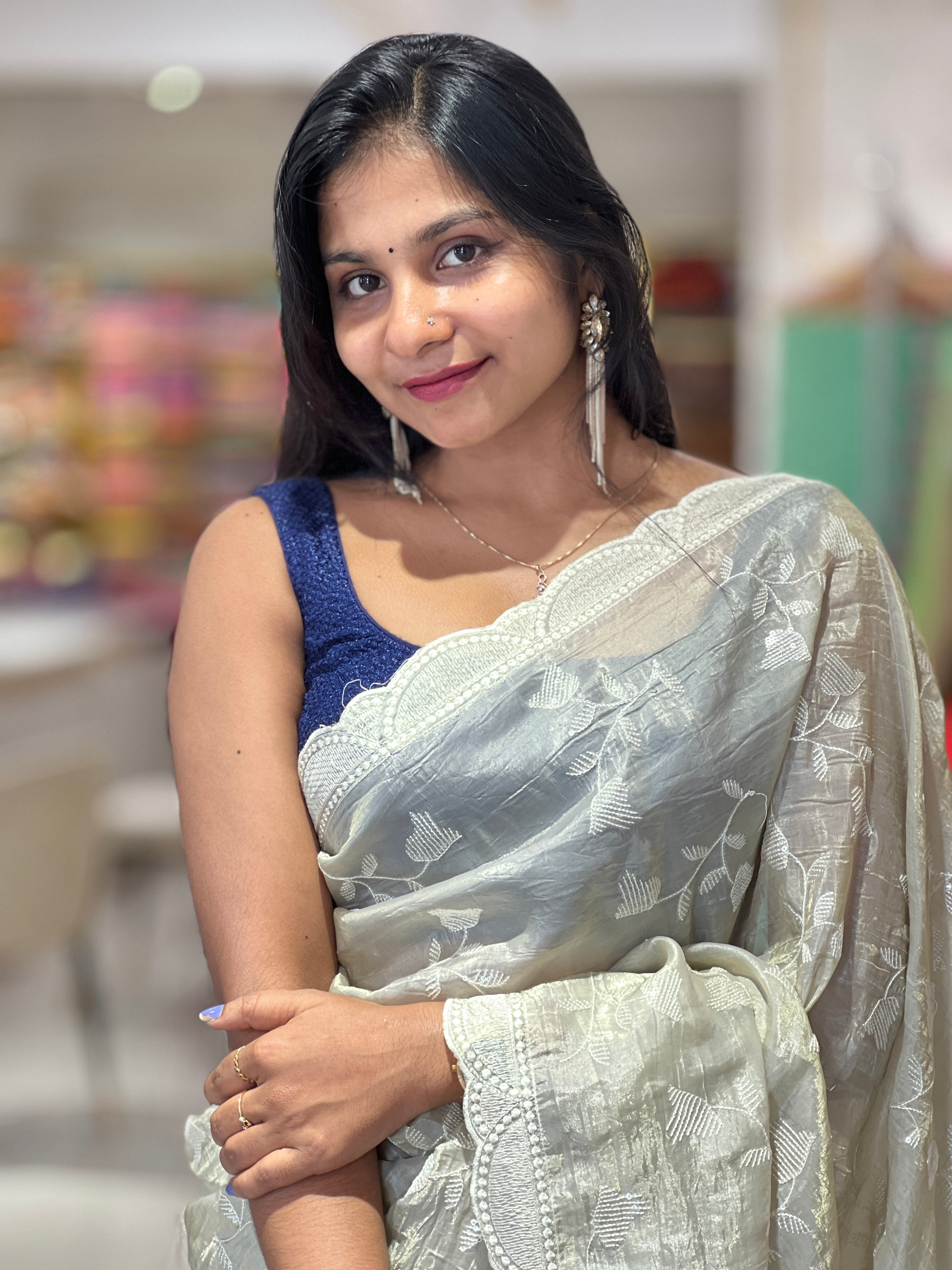 Floral Embroidery Detailed Glass Organza Saree | BLD787