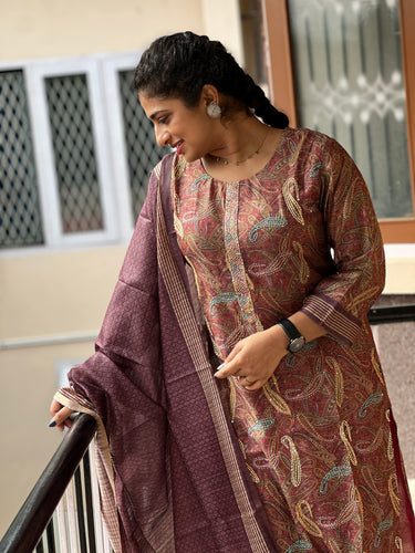 Floral Design Chanderi Finish Kurta Set | VAN117