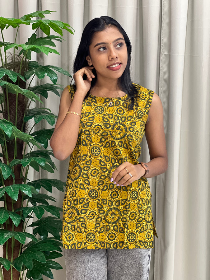 Print Detailed Cotton Short Kurta | DNT413
