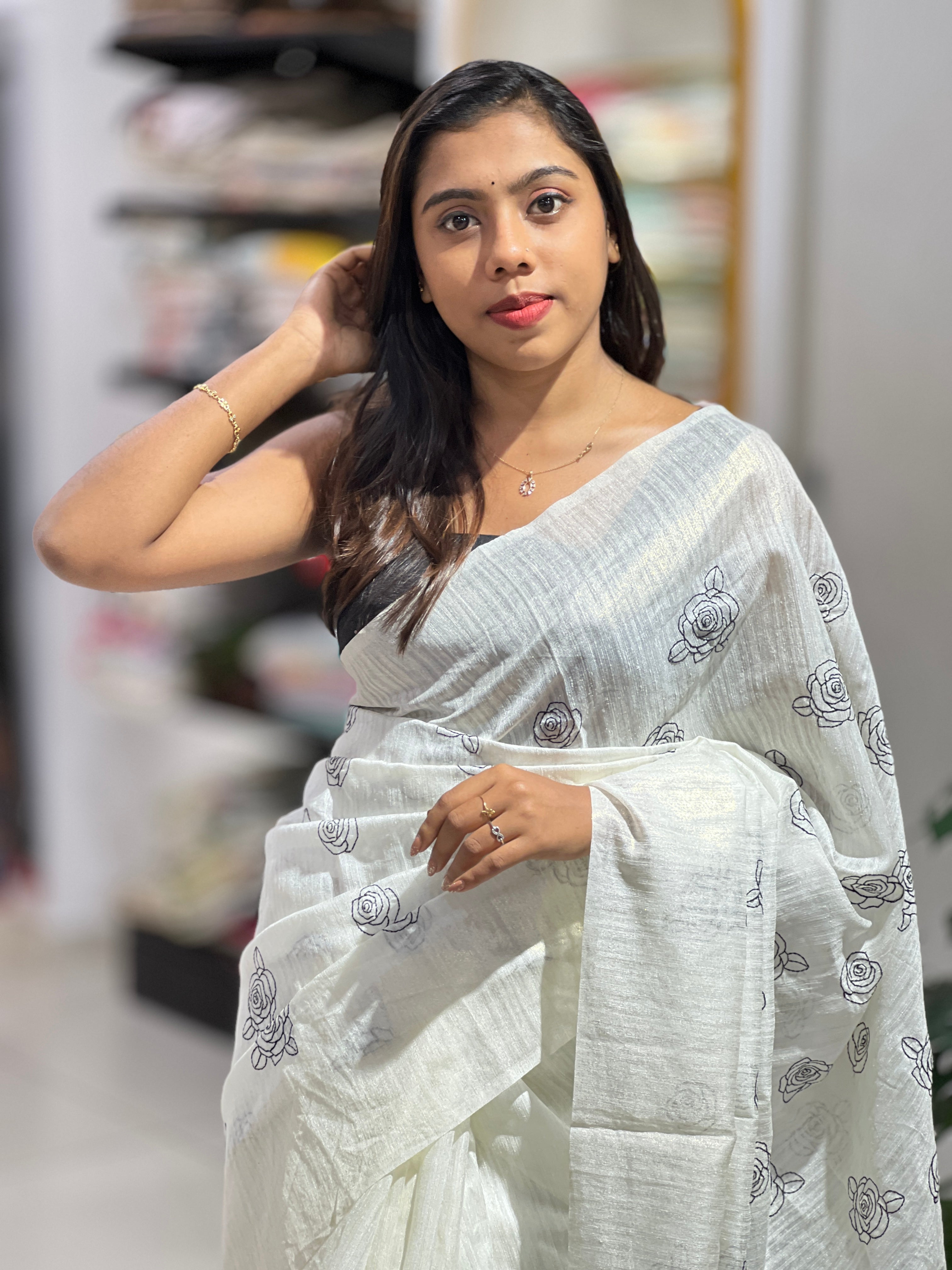 Floral Embroidery Detailed Green Silk Saree | BLD2050