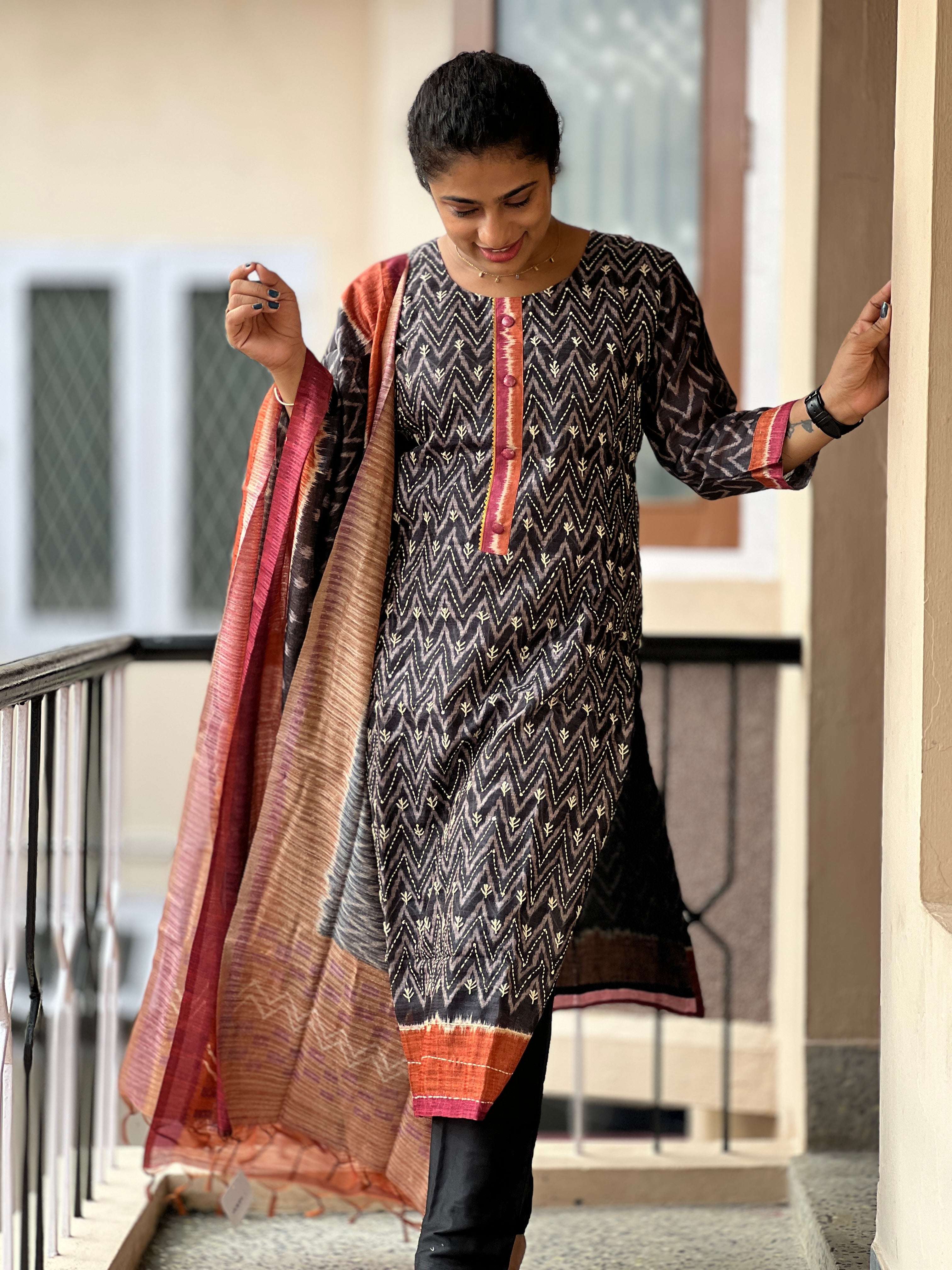 Ikat Inspired Geecha Tussar Finish Kurta Set | VAN114