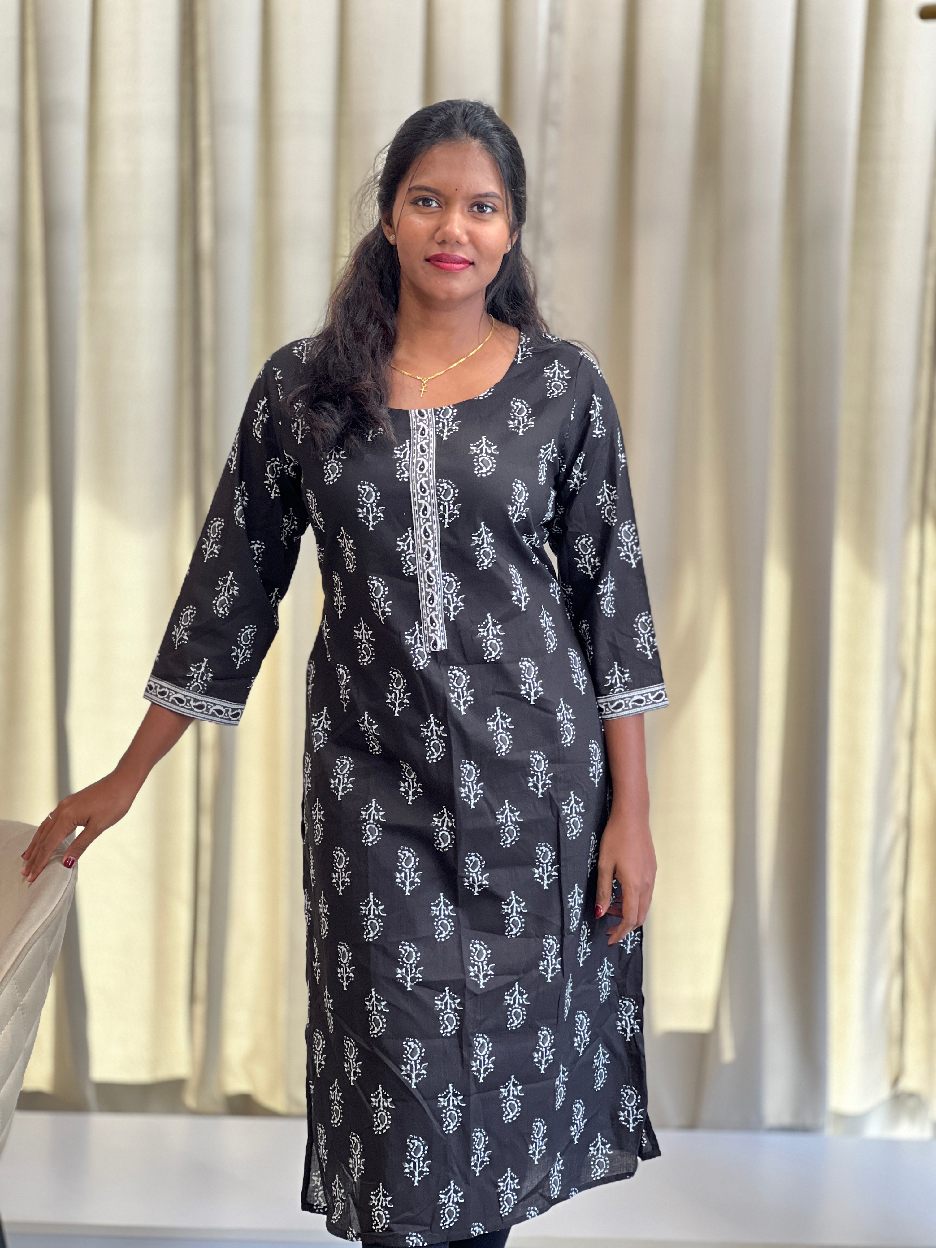 Floral Block Printed Cotton Kurta | PGI147