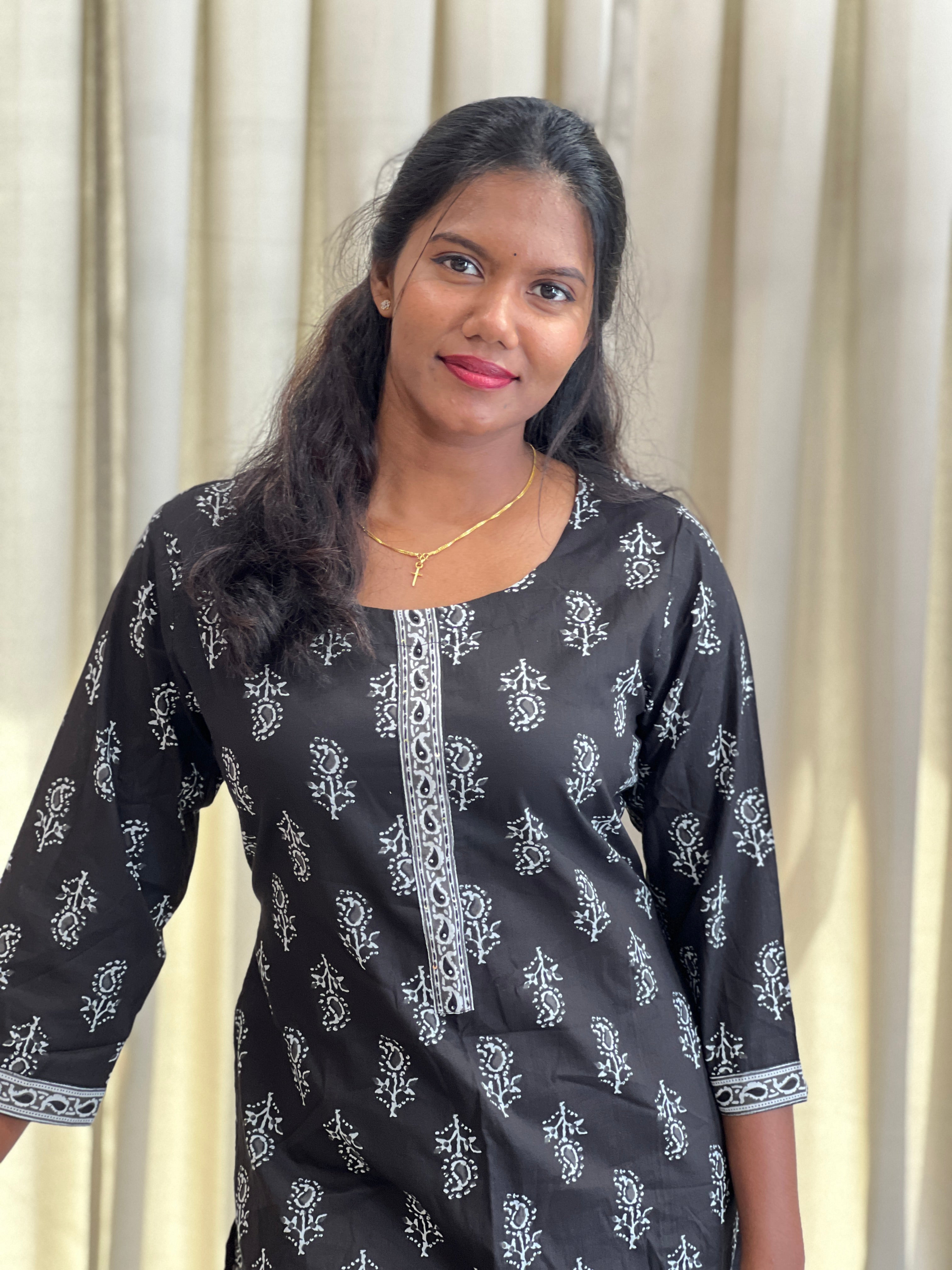 Floral Block Printed Cotton Kurta | PGI147