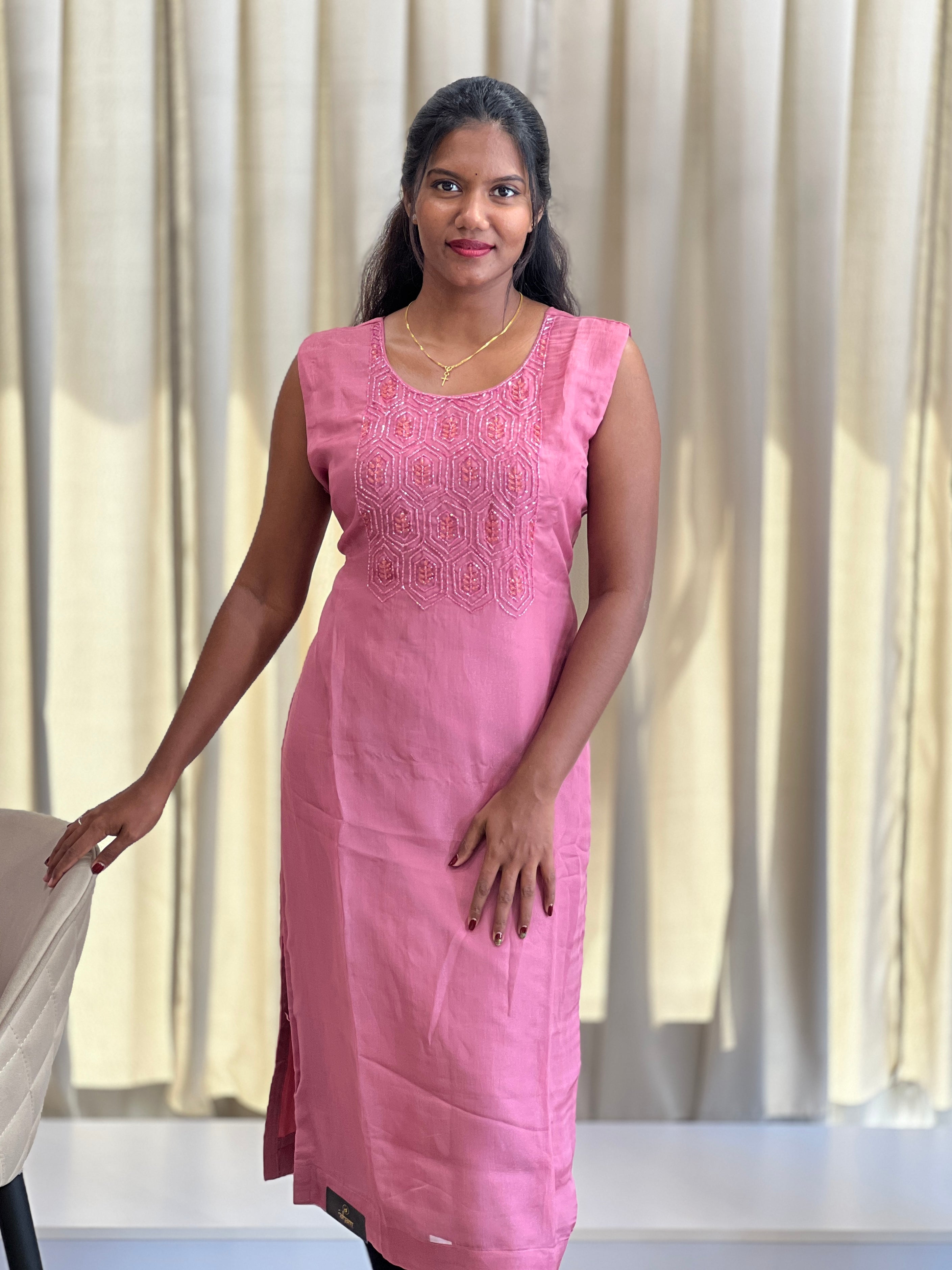 Hand Work Design Yoke Shimmer Chinnon Kurta | NAI117