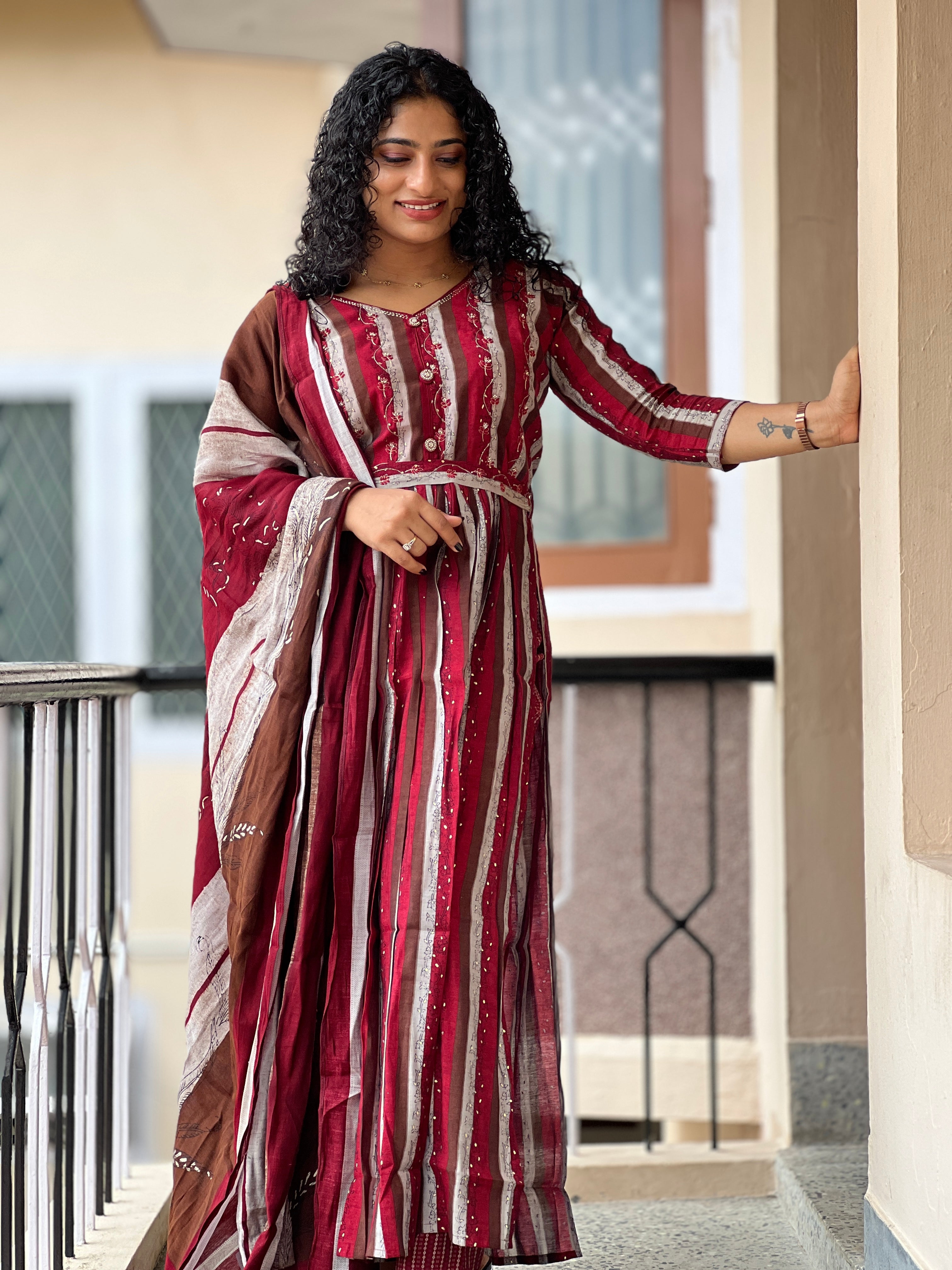 Stripe Design Muslin Finish Kurta Set | FW124